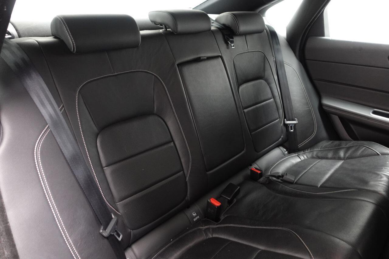 Jaguar XF - Image 18