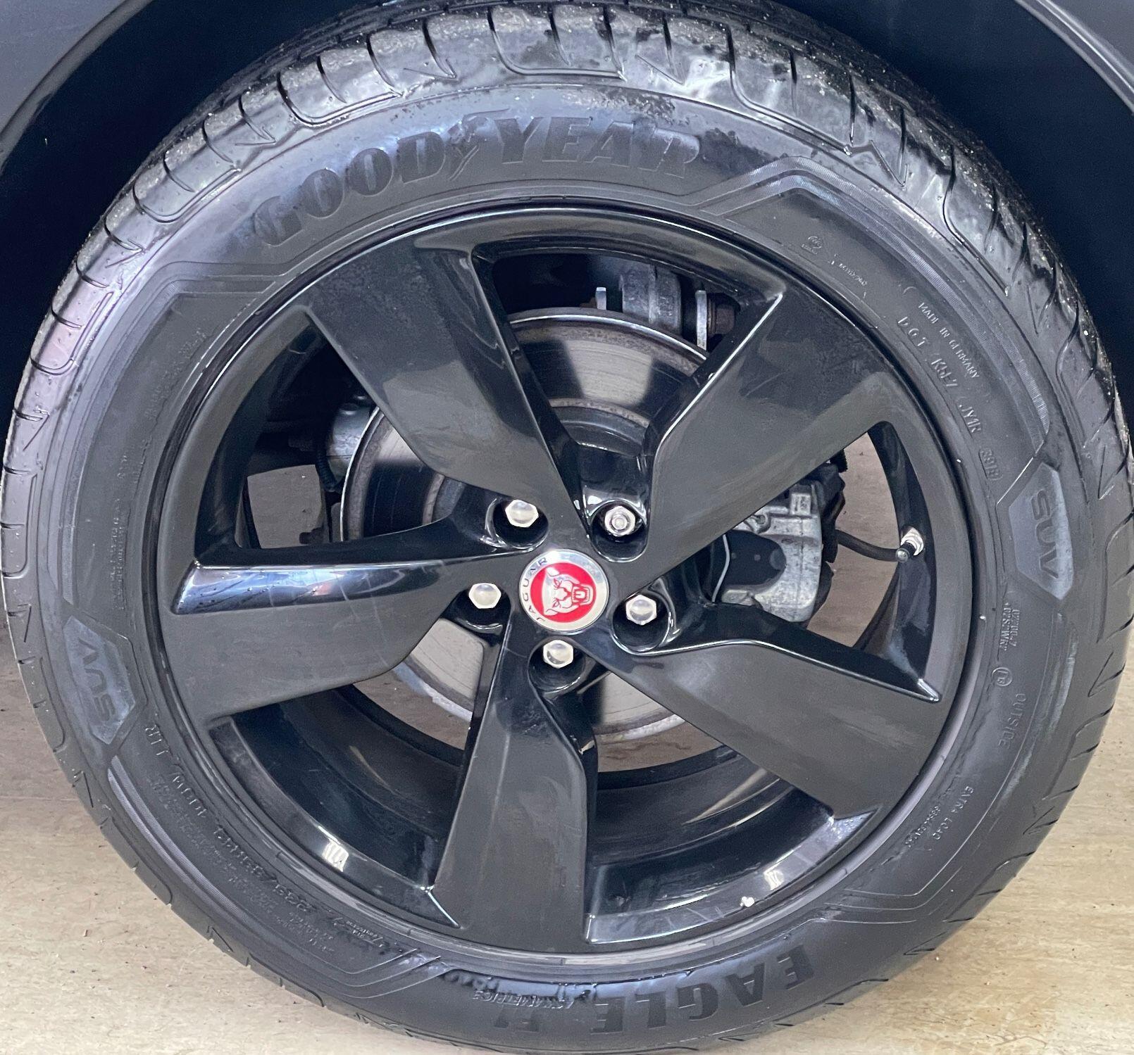 Jaguar E-Pace - Image 17