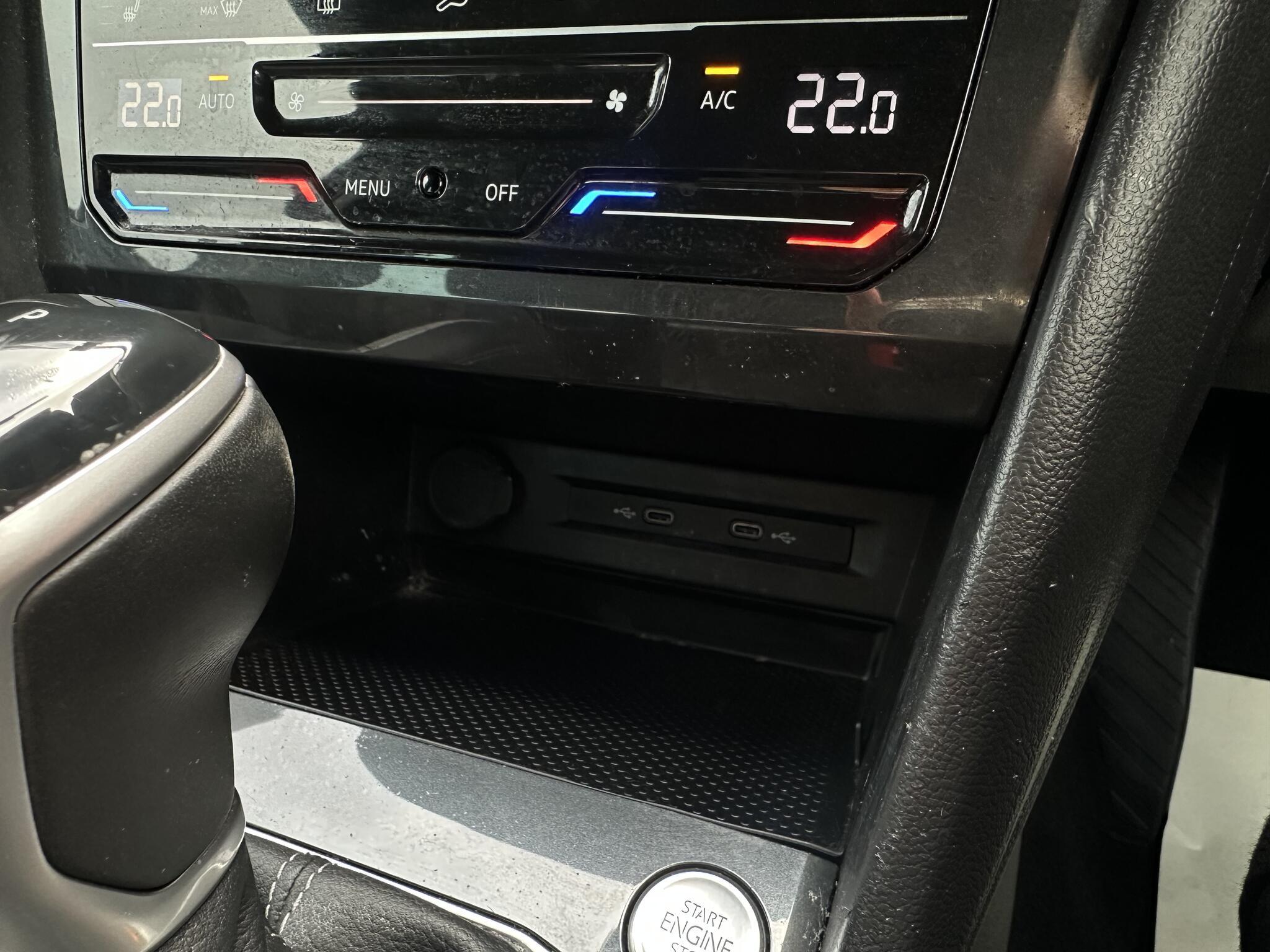 Volkswagen Tiguan - Image 17