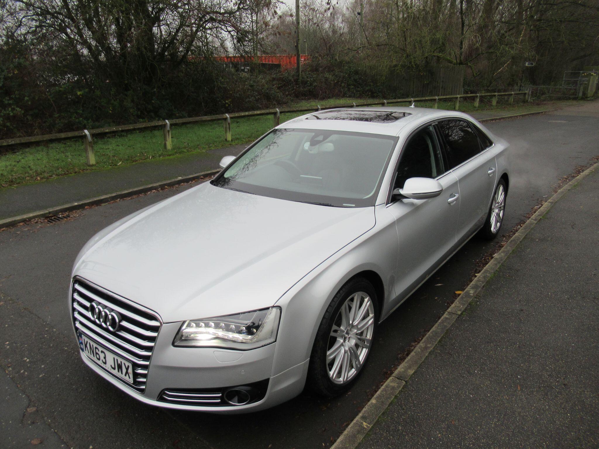 Audi A8 - Image 6