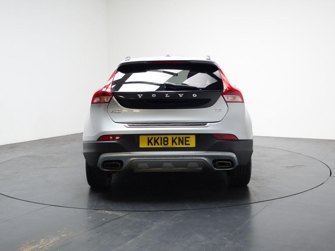Volvo V40 CROSS COUNTRY - Image 11