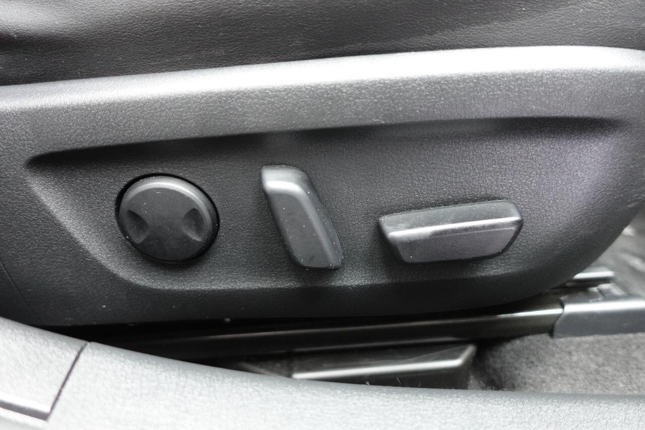 Mazda MAZDA3 - Image 18