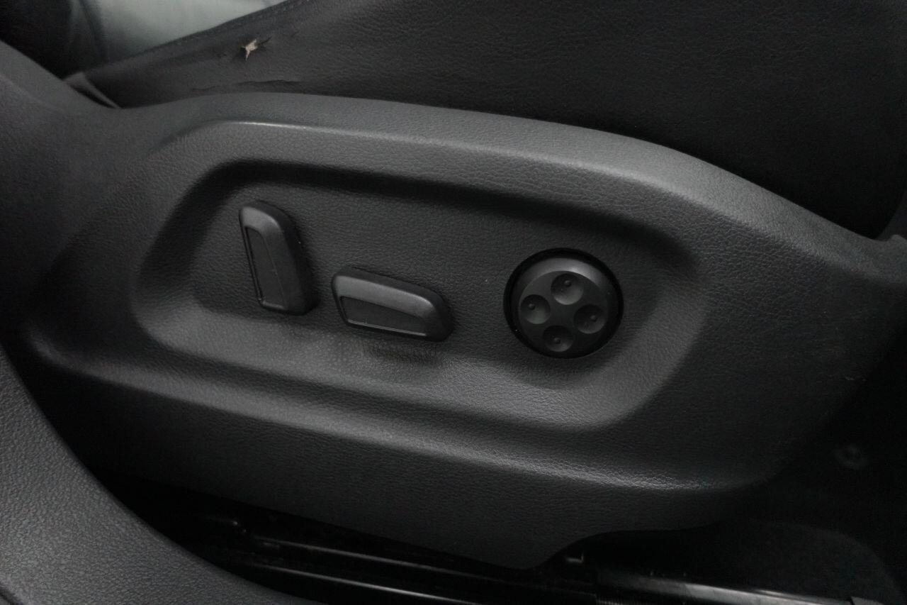 Volkswagen Tiguan - Image 20