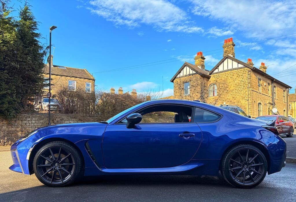 Toyota GR86 - Image 10