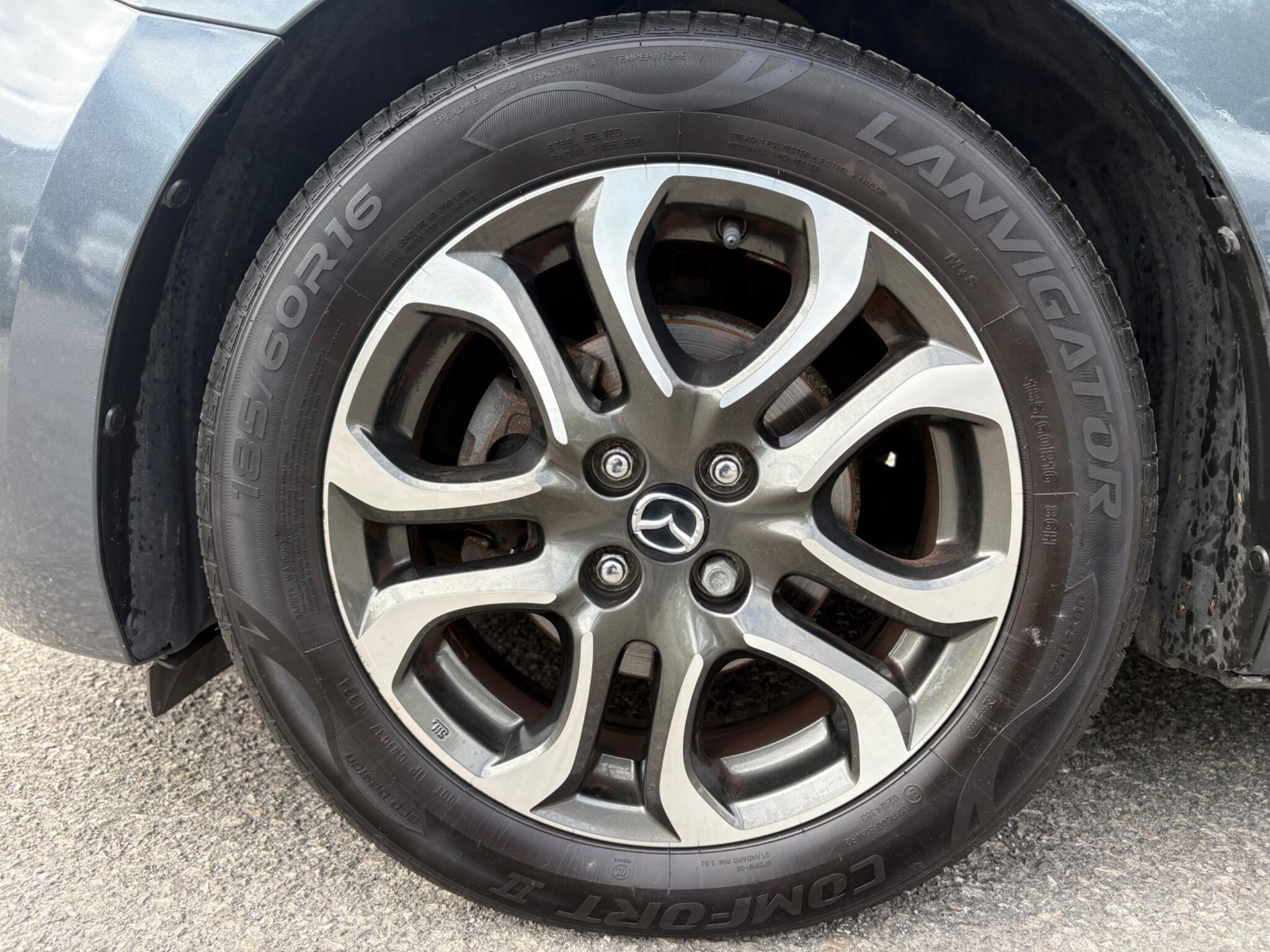 Mazda MAZDA2 - Image 9