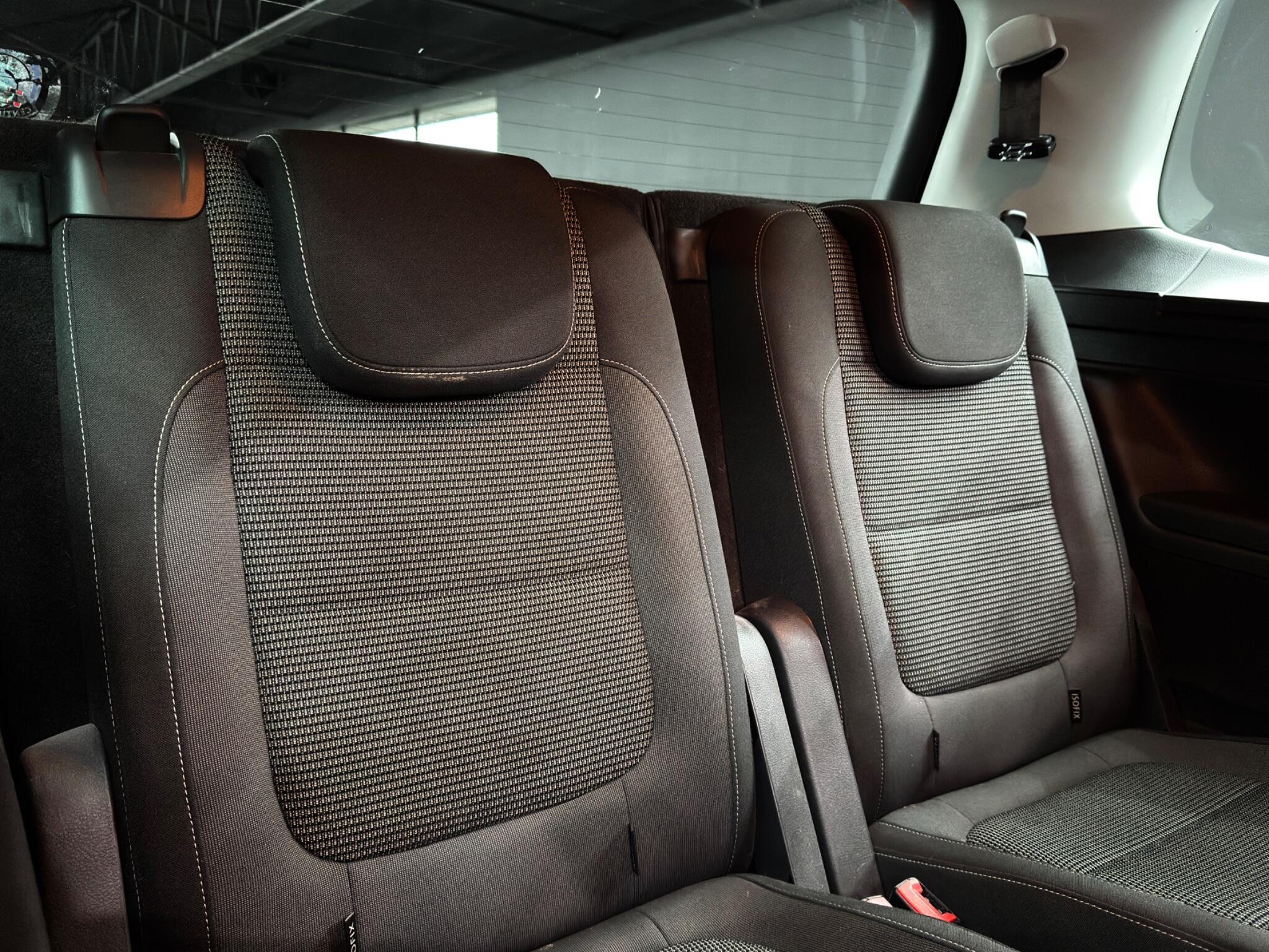 Volkswagen Sharan - Image 18