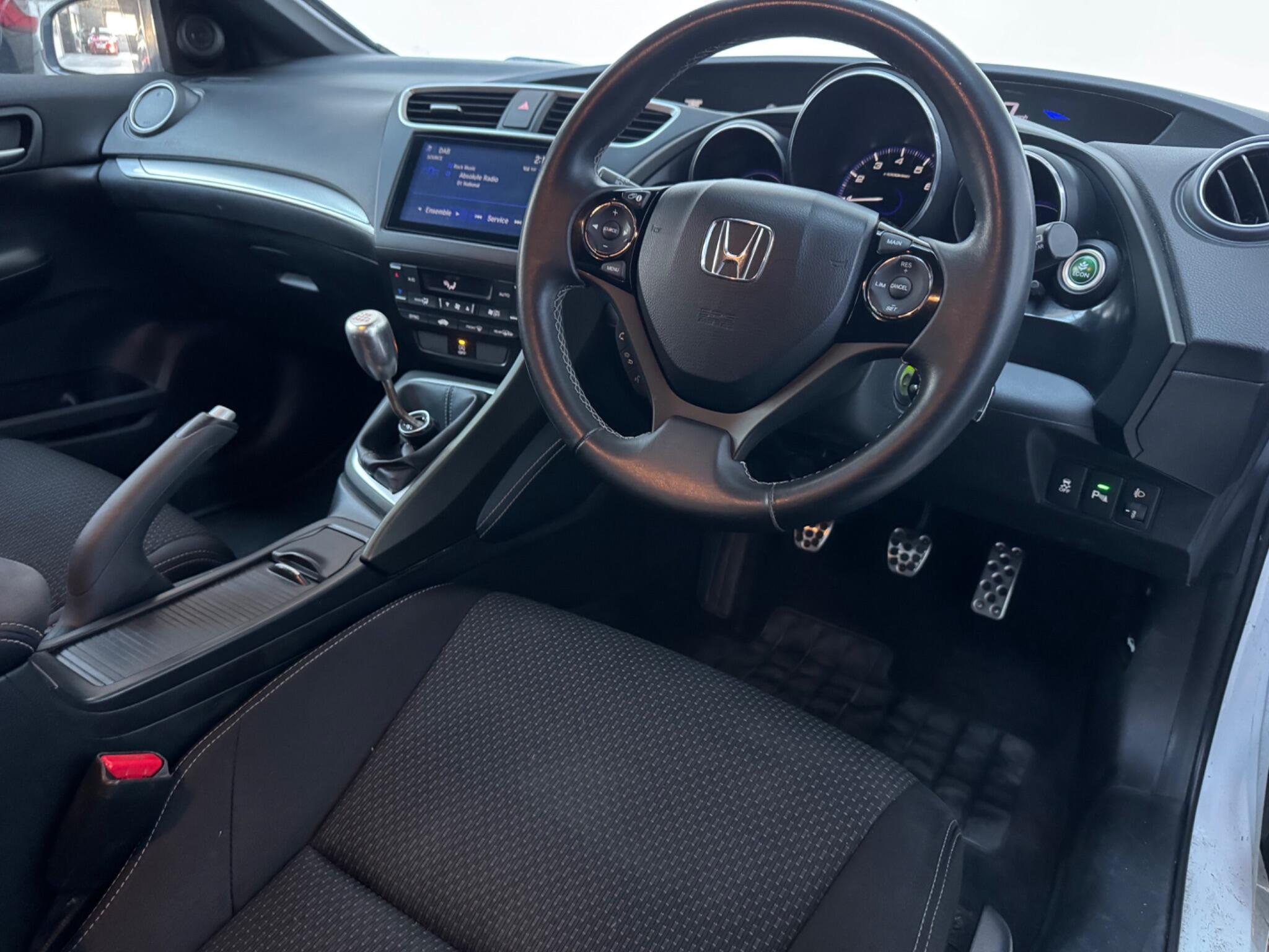 Honda Civic - Image 4