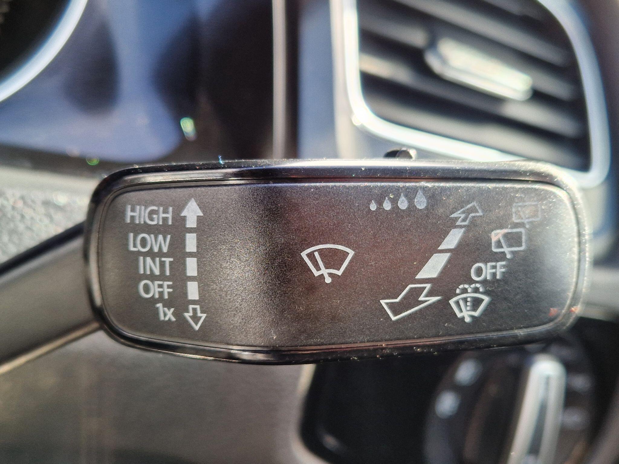 Volkswagen Golf - Image 42