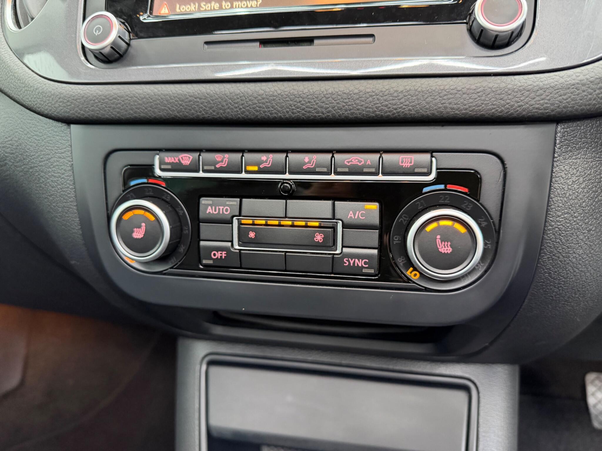 Volkswagen Tiguan - Image 27