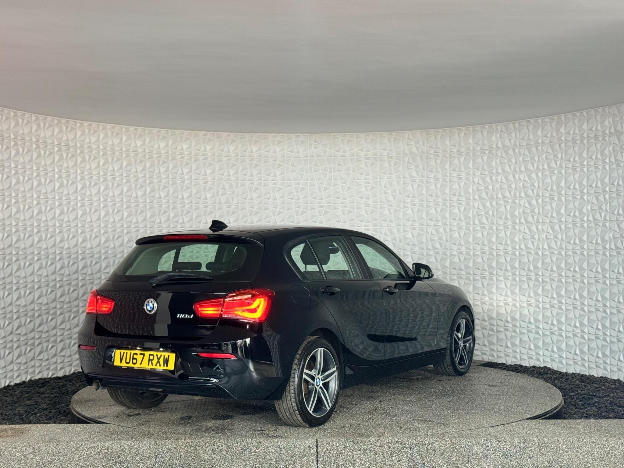 BMW 1 Series - Image 11