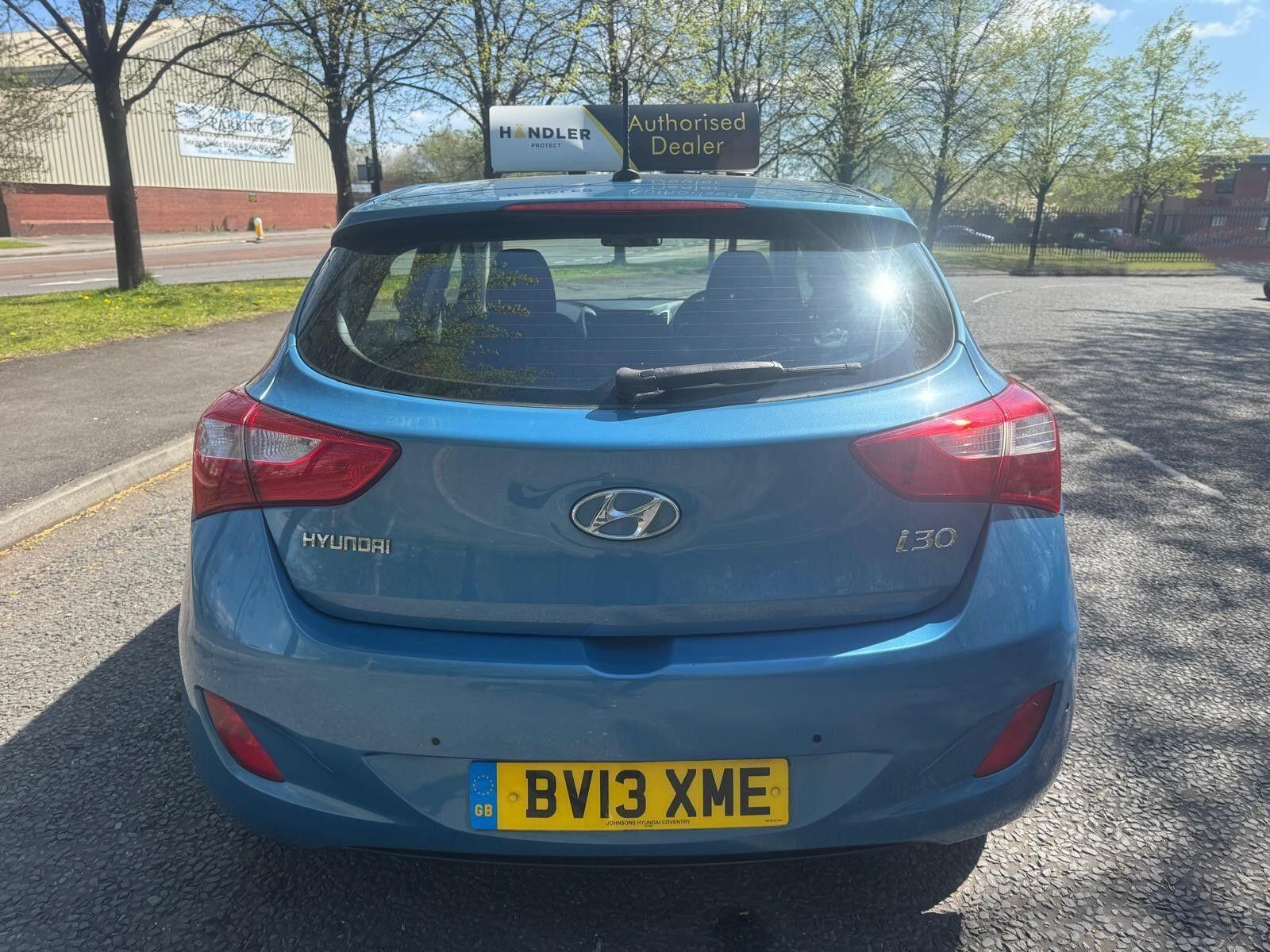 Hyundai i30 - Image 8