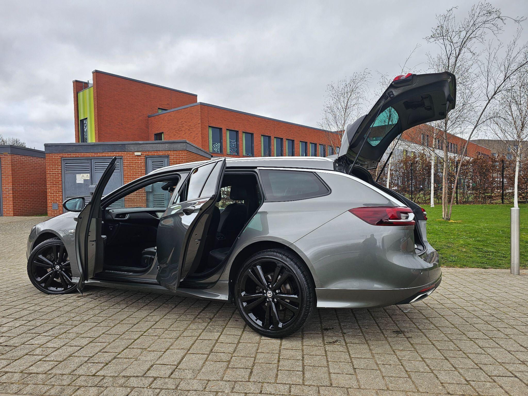 Vauxhall Insignia - Image 30