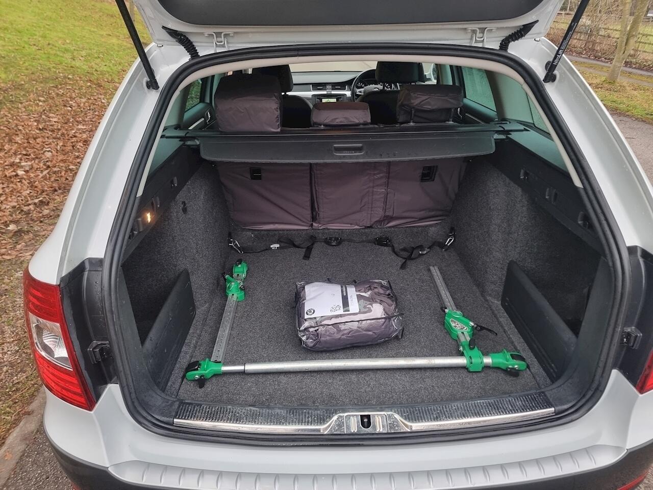 Skoda Superb - Image 10