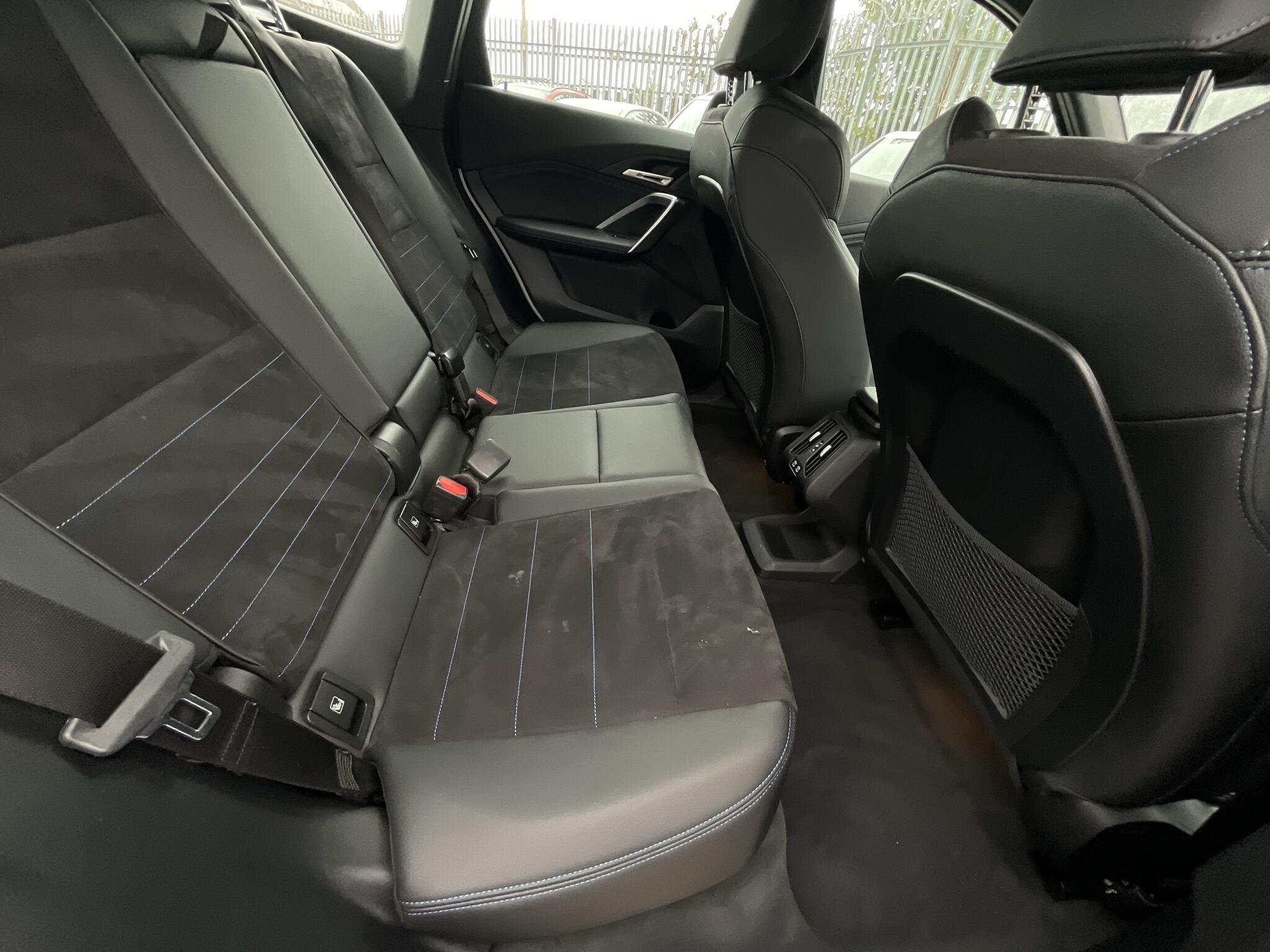 BMW iX1 - Image 12