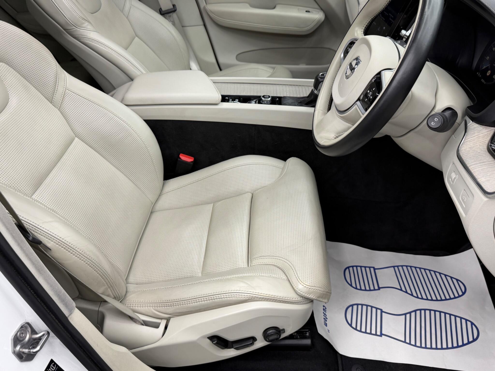 Volvo XC60 - Image 13