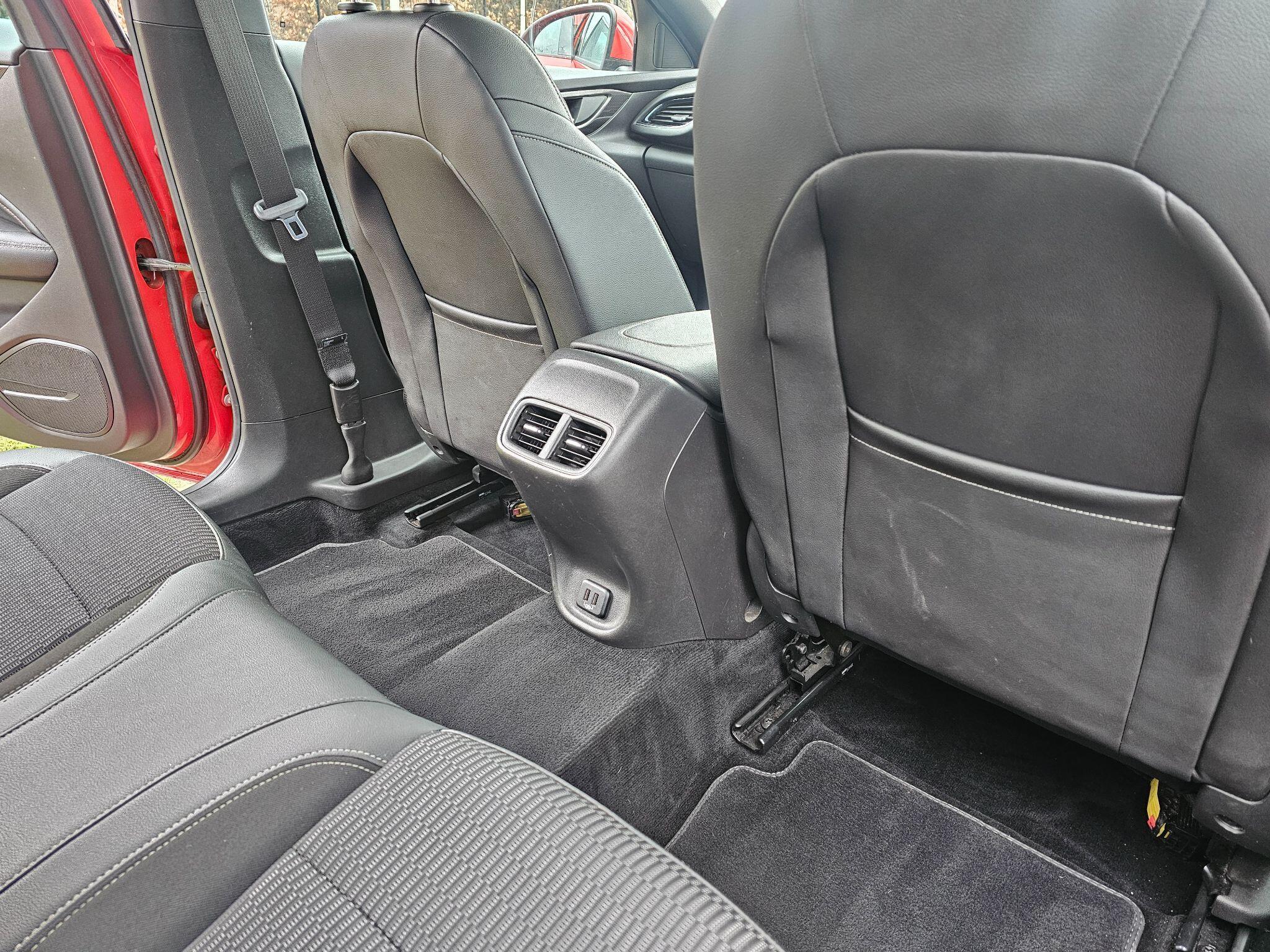 Vauxhall Insignia - Image 26