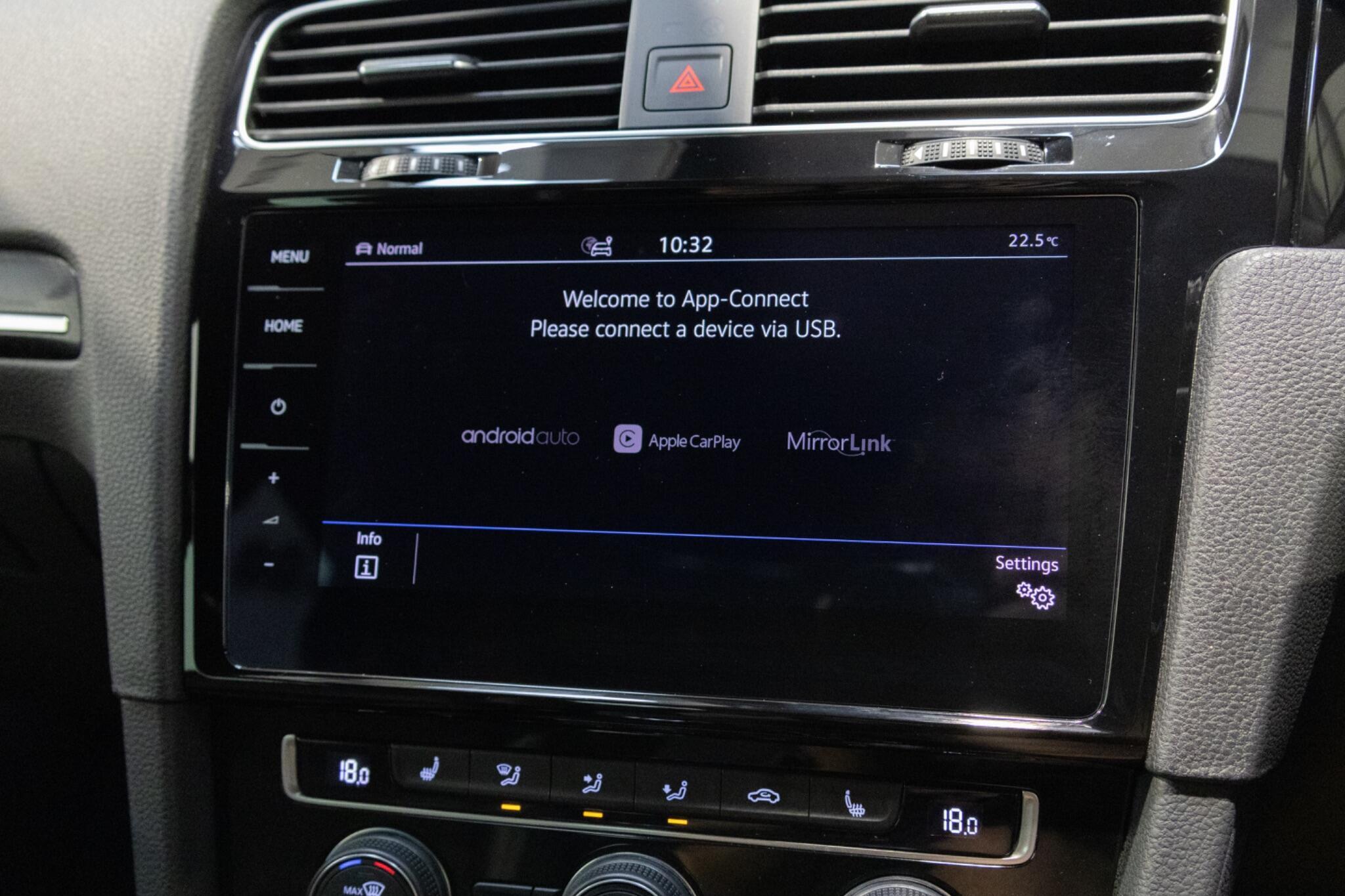 Volkswagen Golf - Image 18