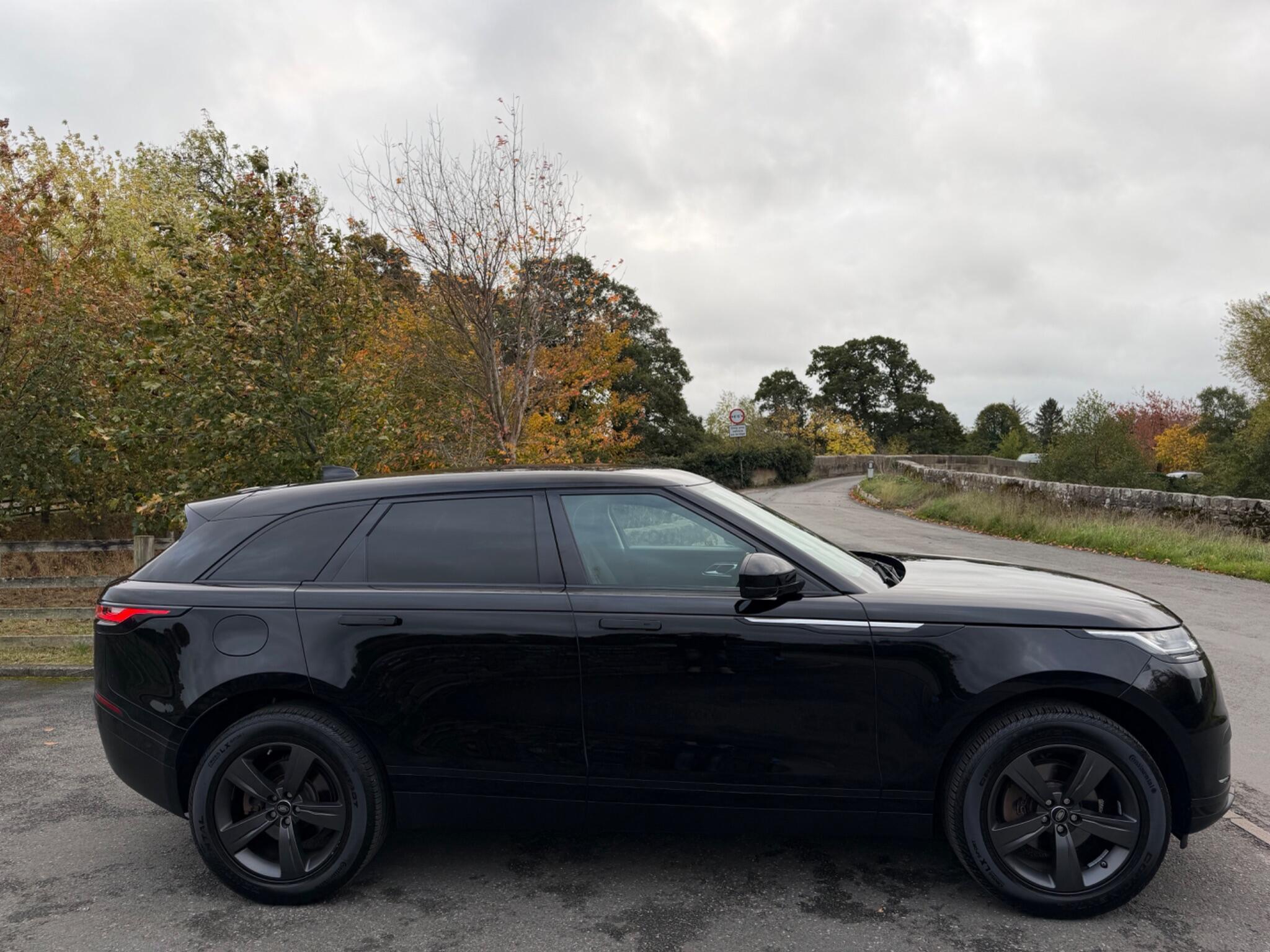 Land Rover Range Rover Velar - Image 3