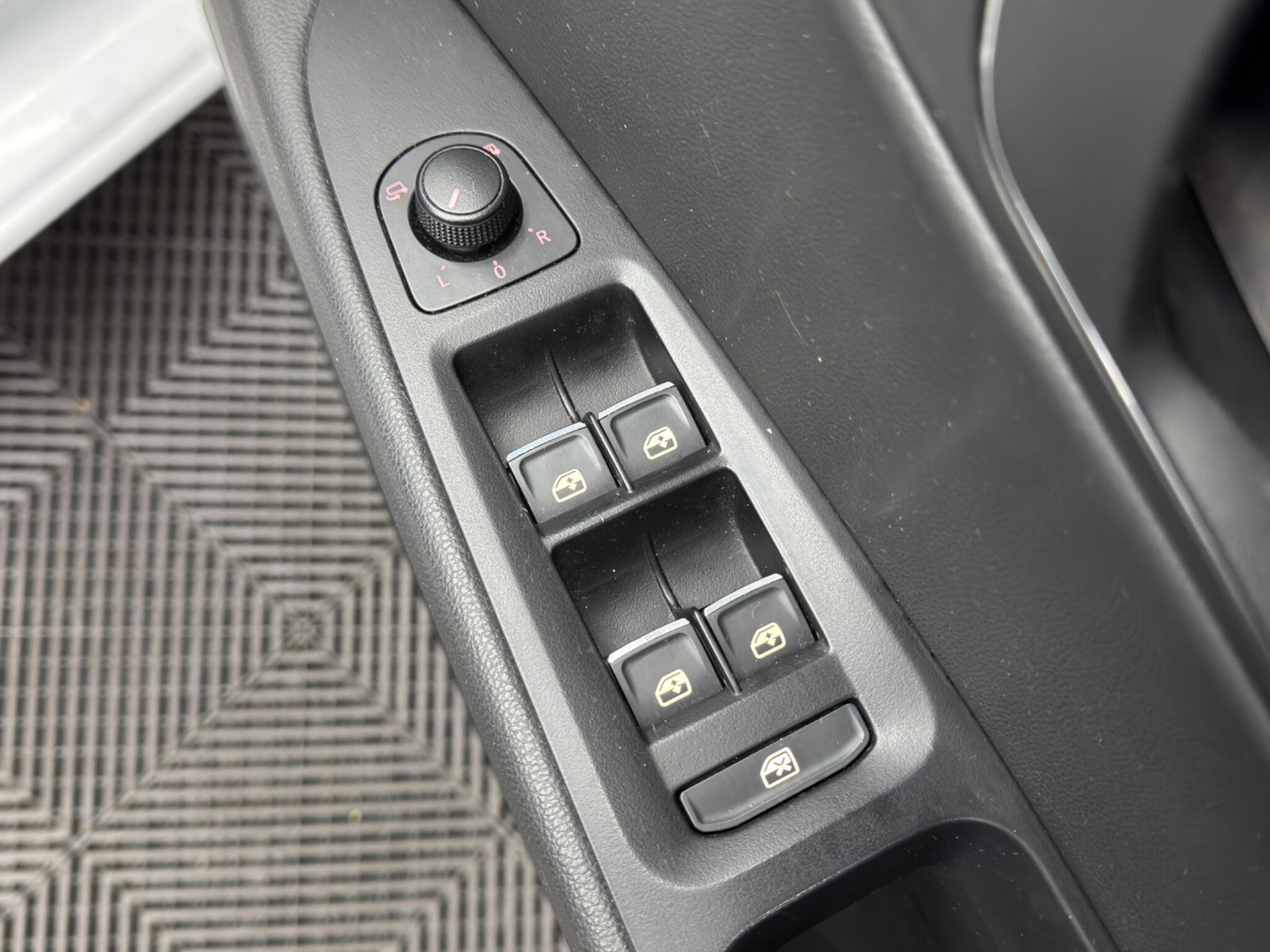 SEAT Leon - Image 41