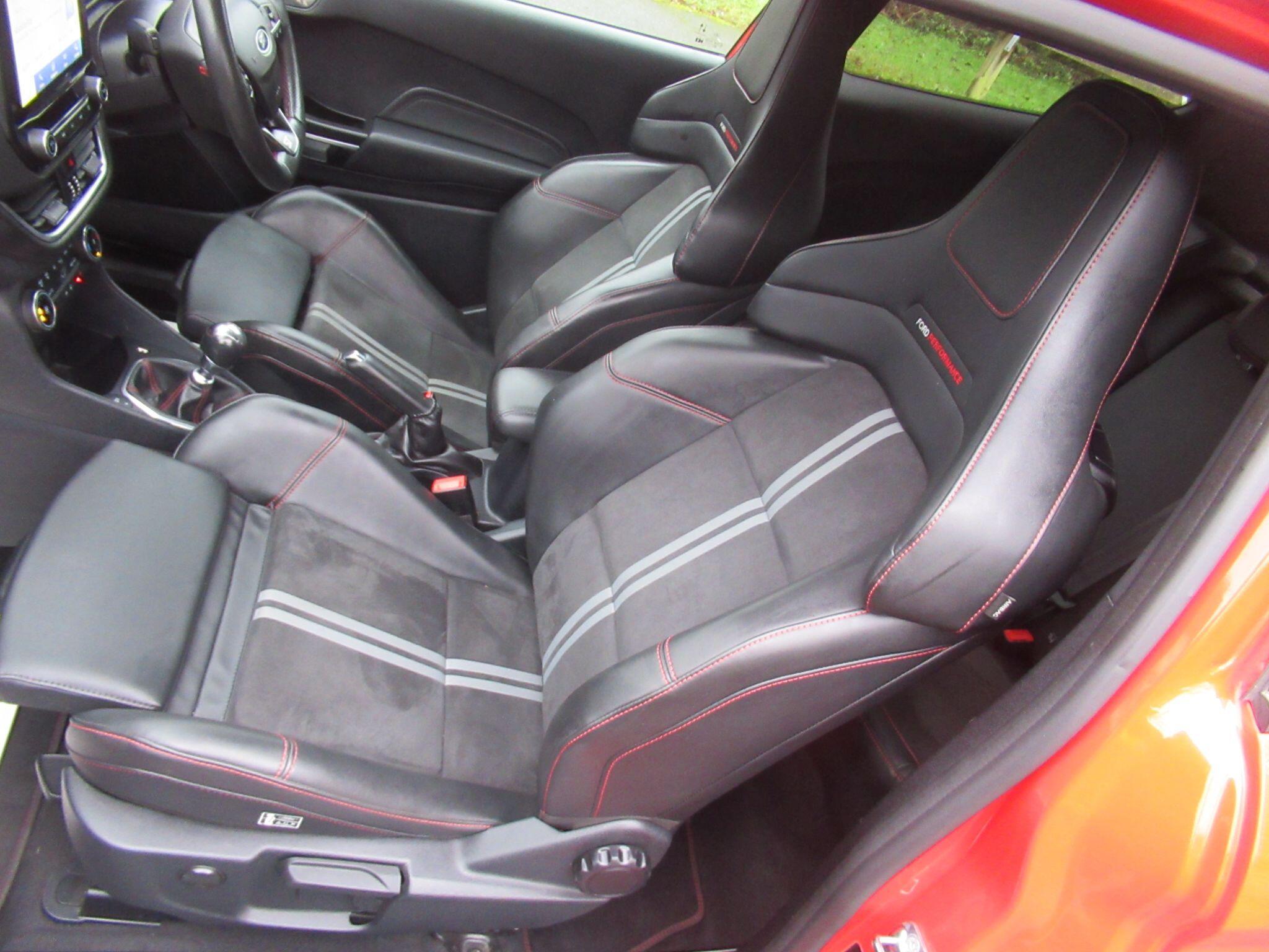 Ford Fiesta - Image 15