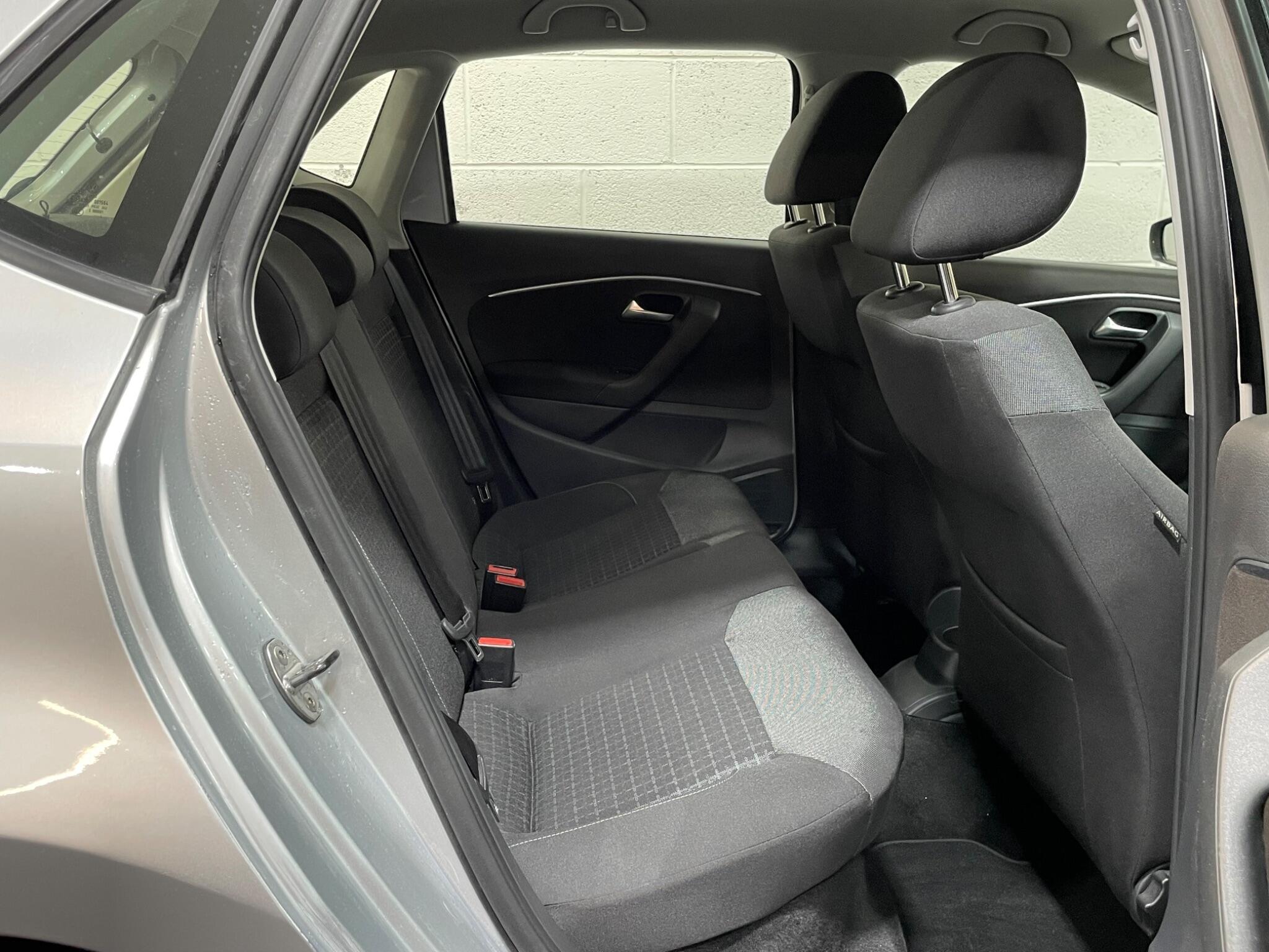 Volkswagen Polo - Image 11