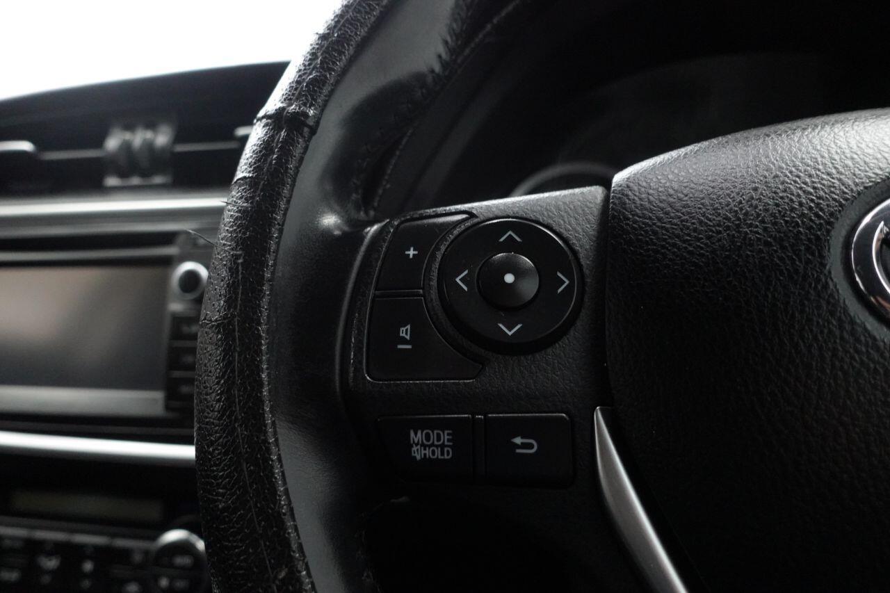 Toyota Auris - Image 14