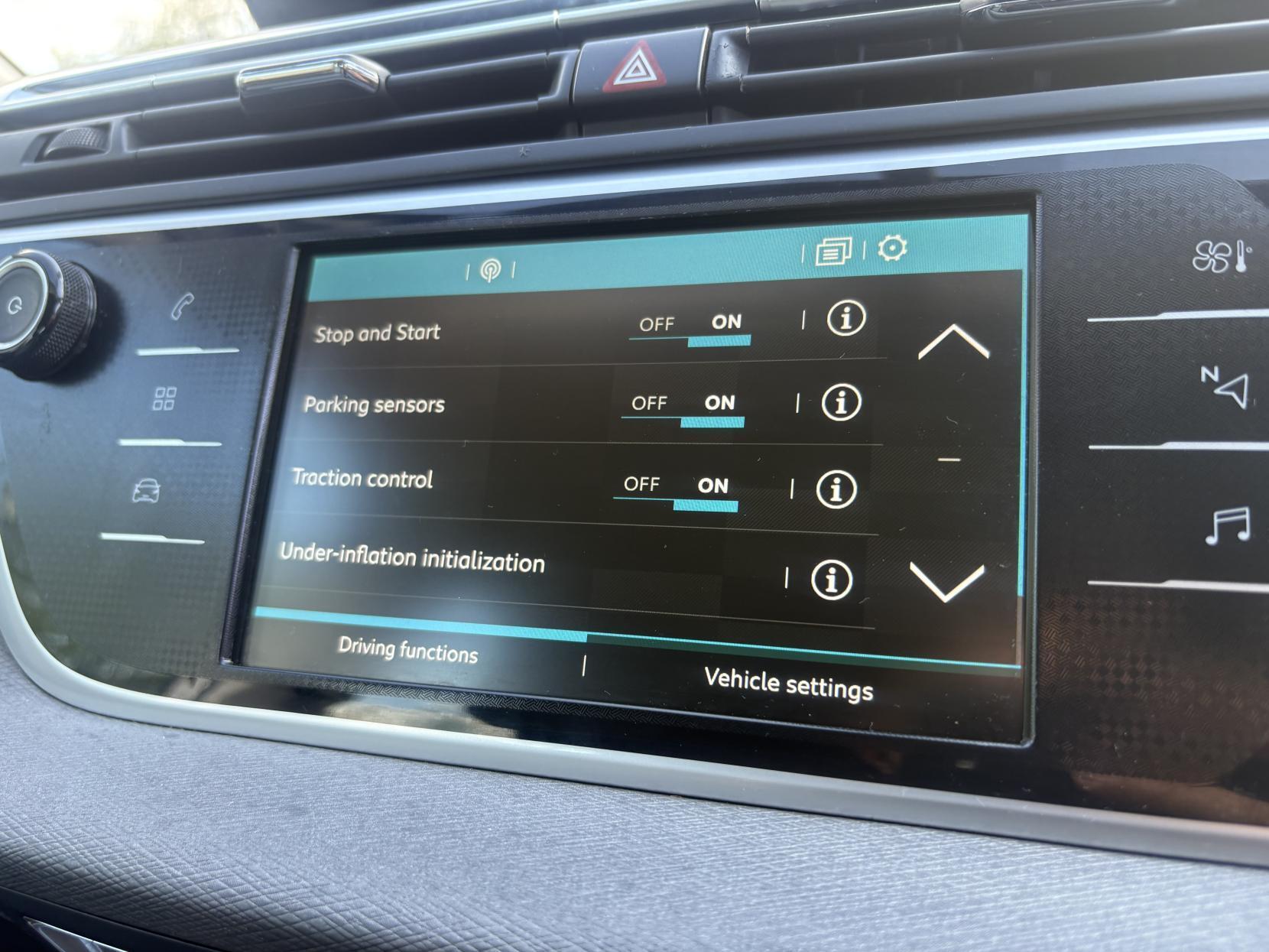 Citroen Grand C4 Picasso - Image 38