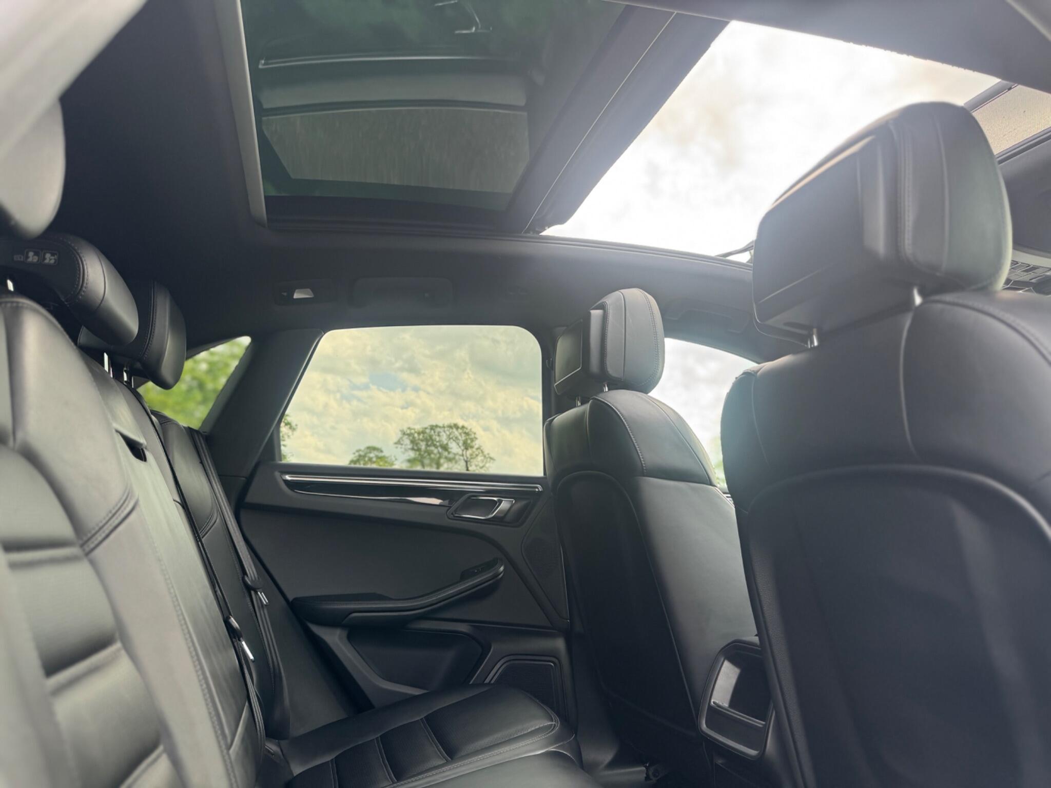 Porsche Macan - Image 31