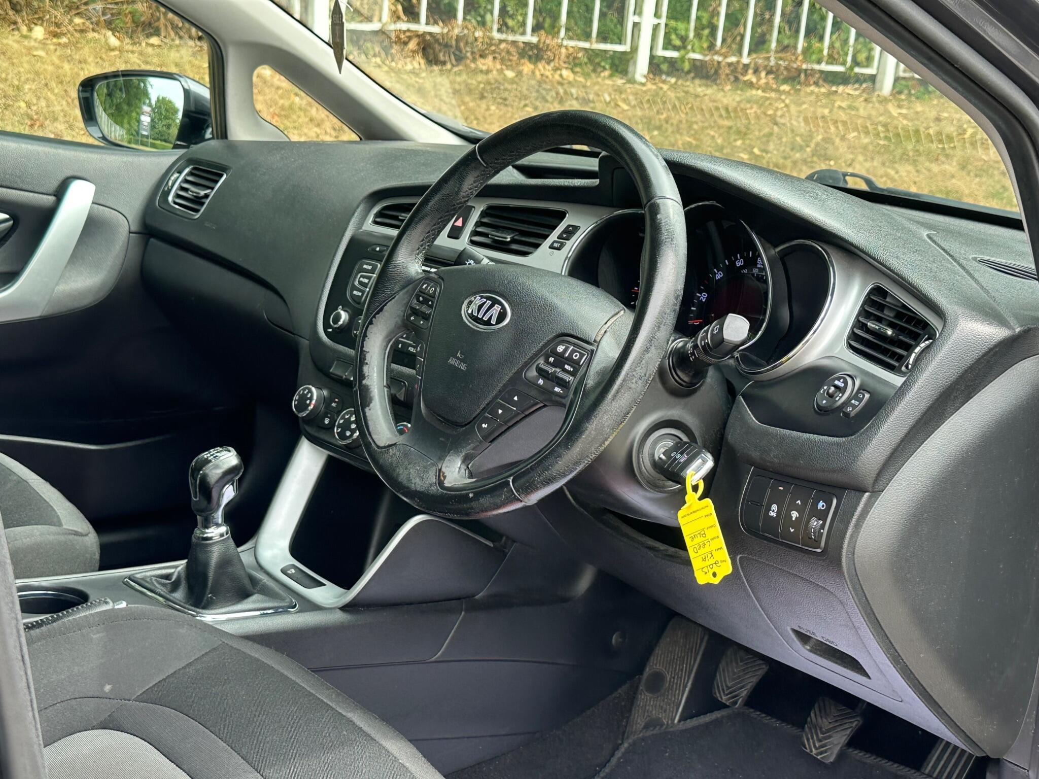 Kia ceed - Image 16