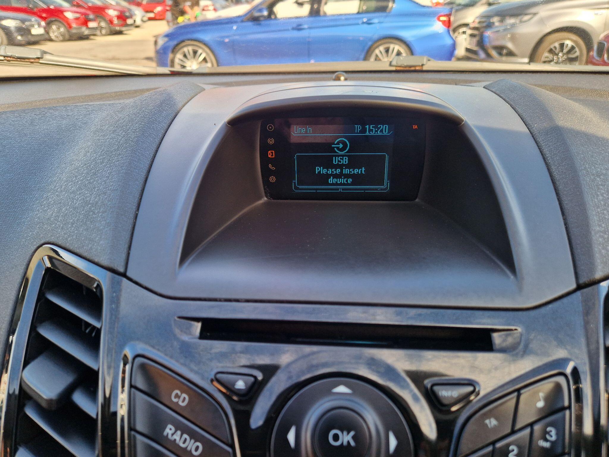 Ford Fiesta - Image 27