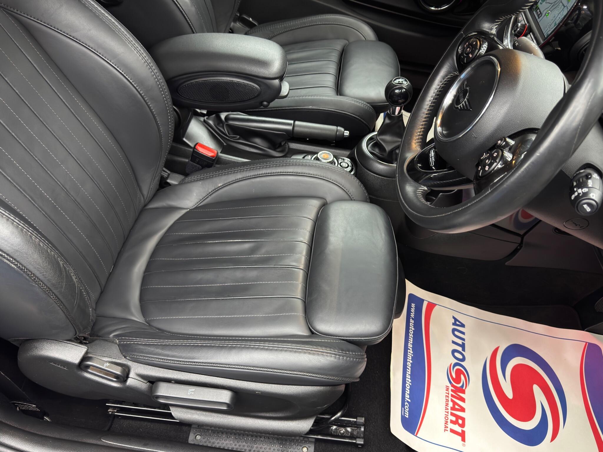 MINI Hatch - Image 13