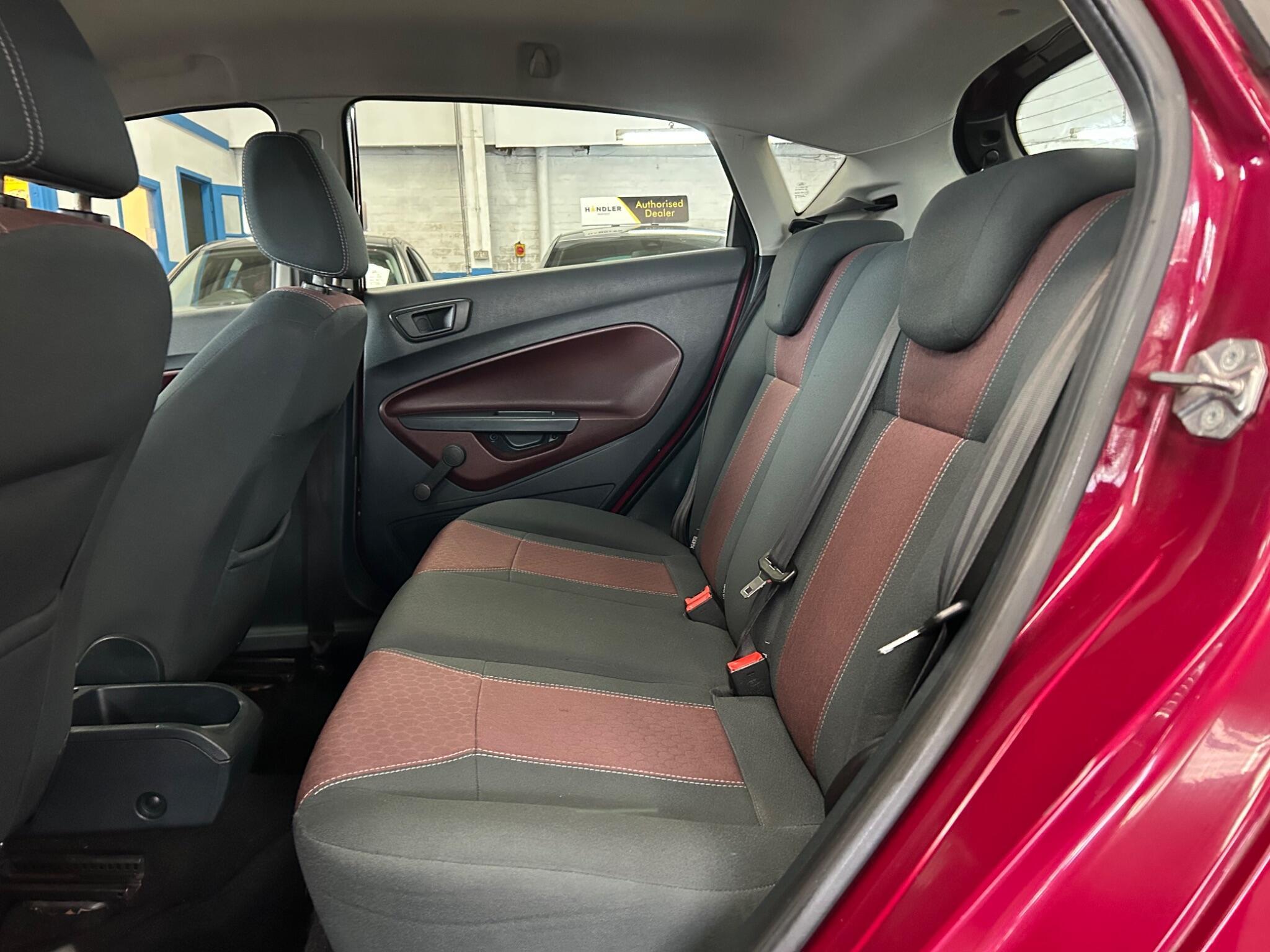 Ford Fiesta - Image 17