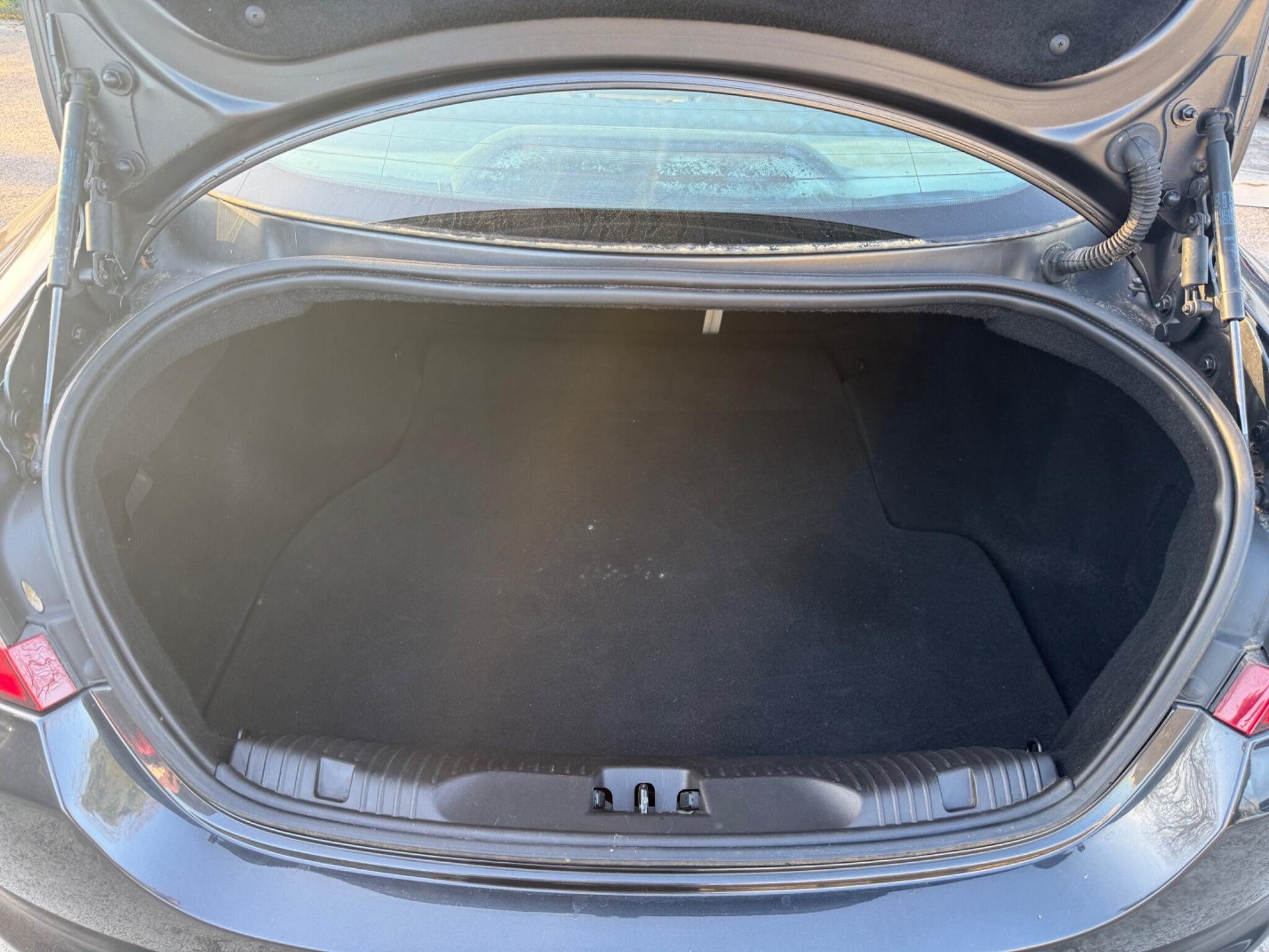 Jaguar XF - Image 29