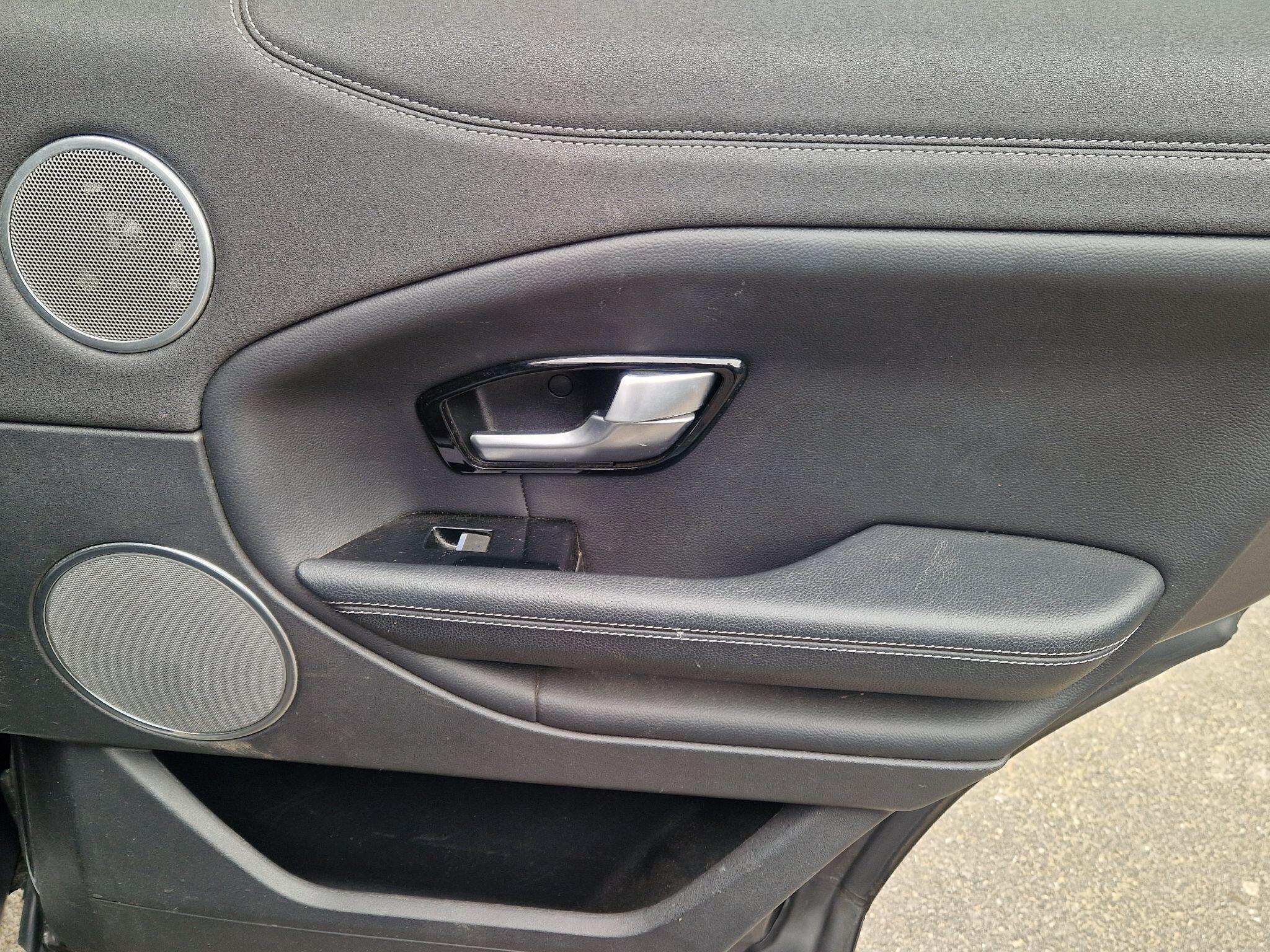 Land Rover Range Rover Evoque - Image 37