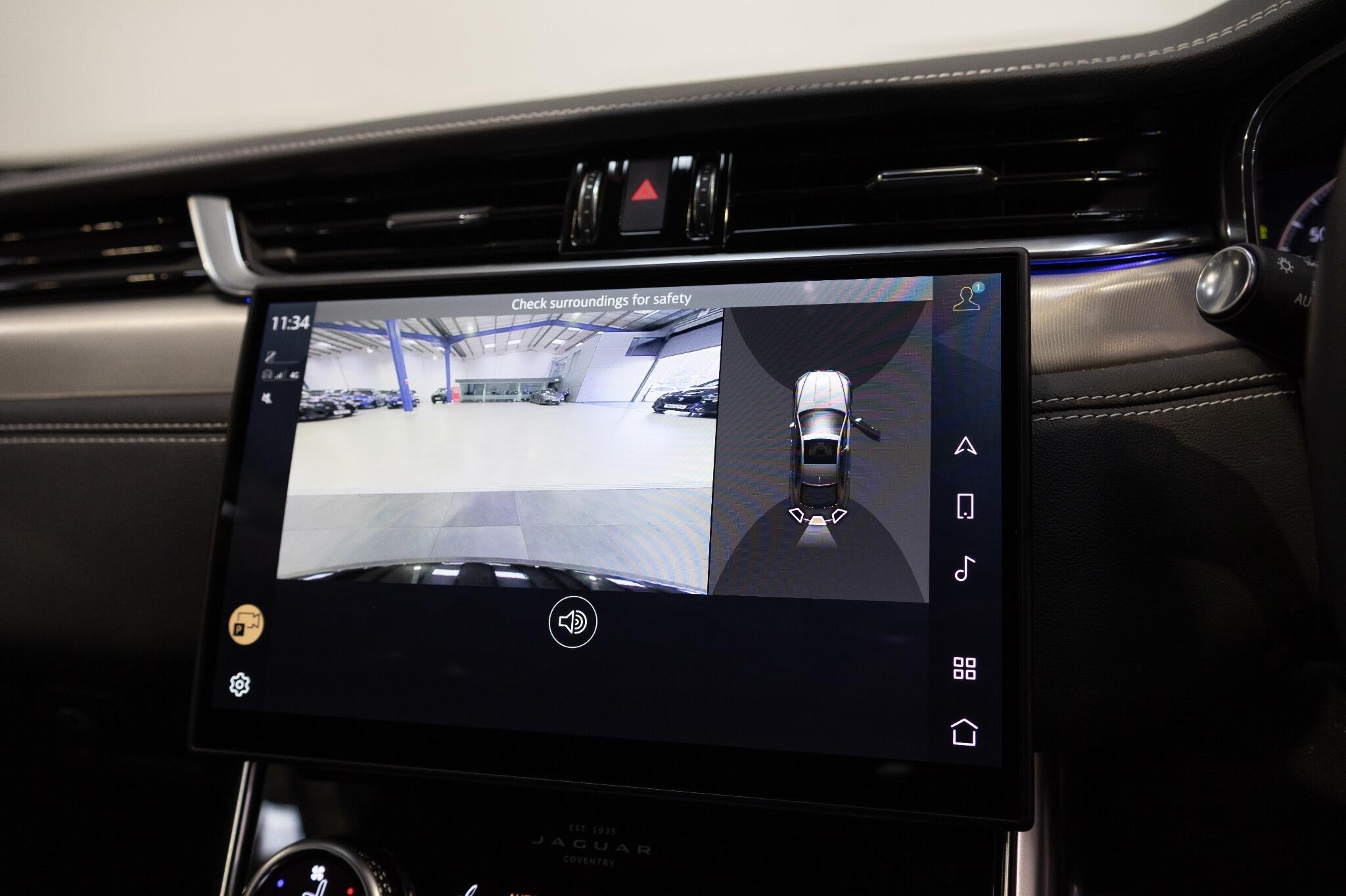 Jaguar XF - Image 16