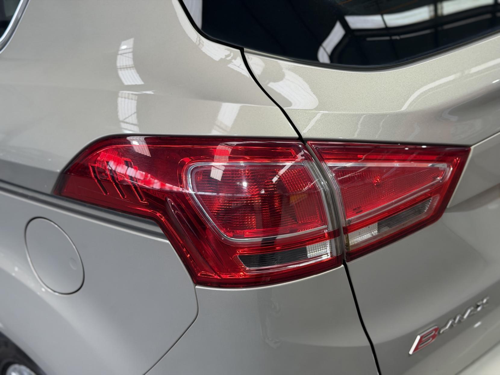 Ford B-Max - Image 12