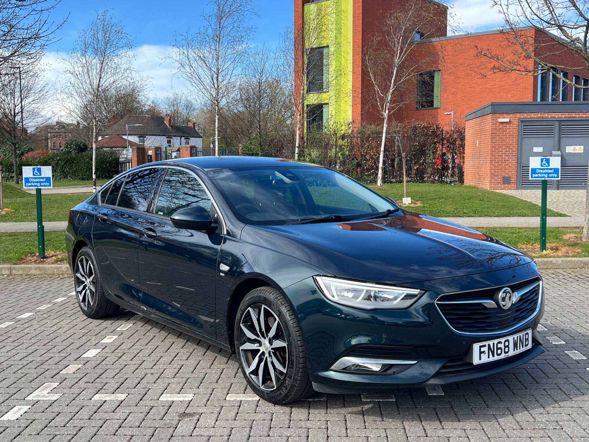 Vauxhall Insignia - Image 8