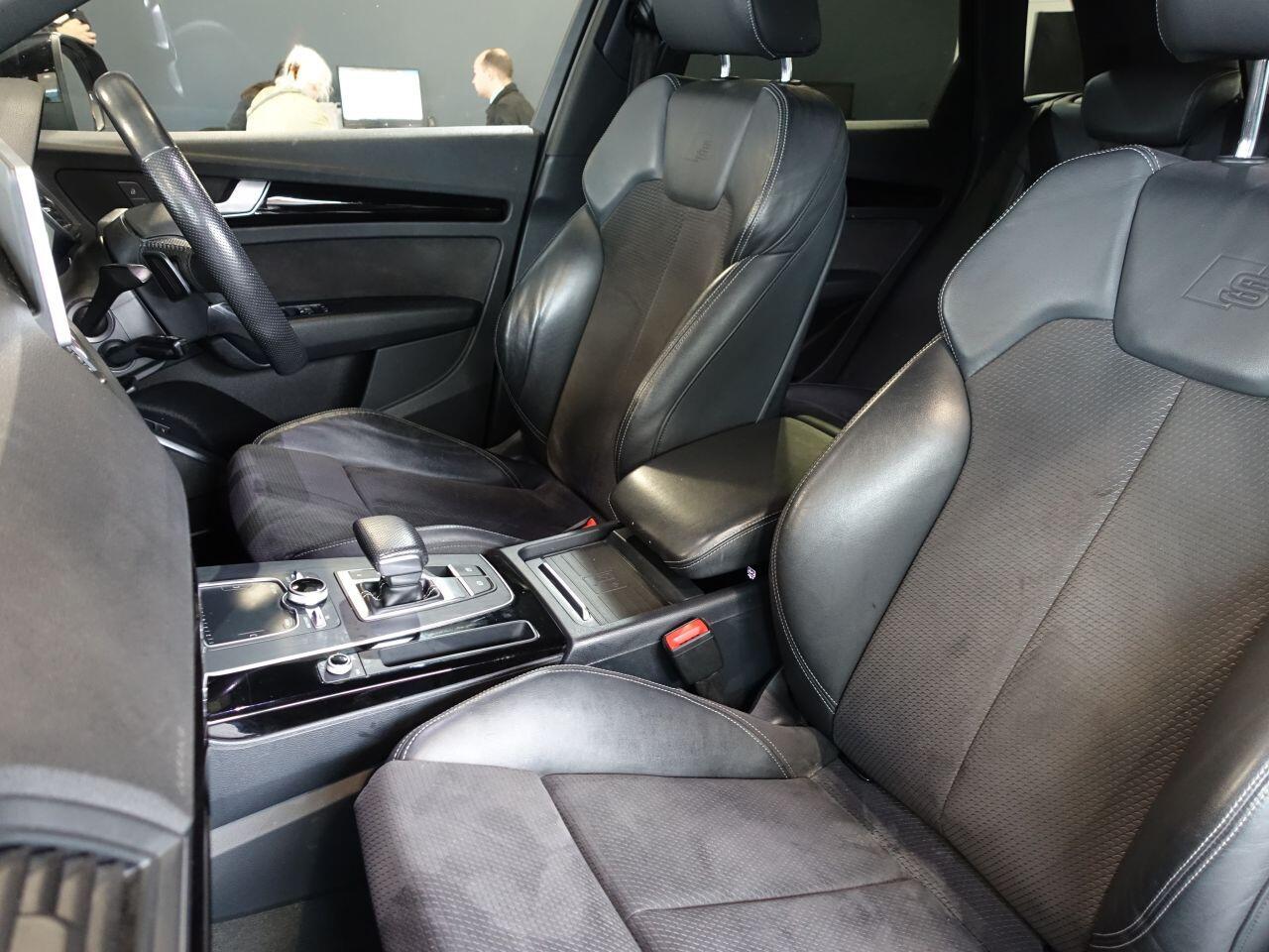 Audi Q5 - Image 12