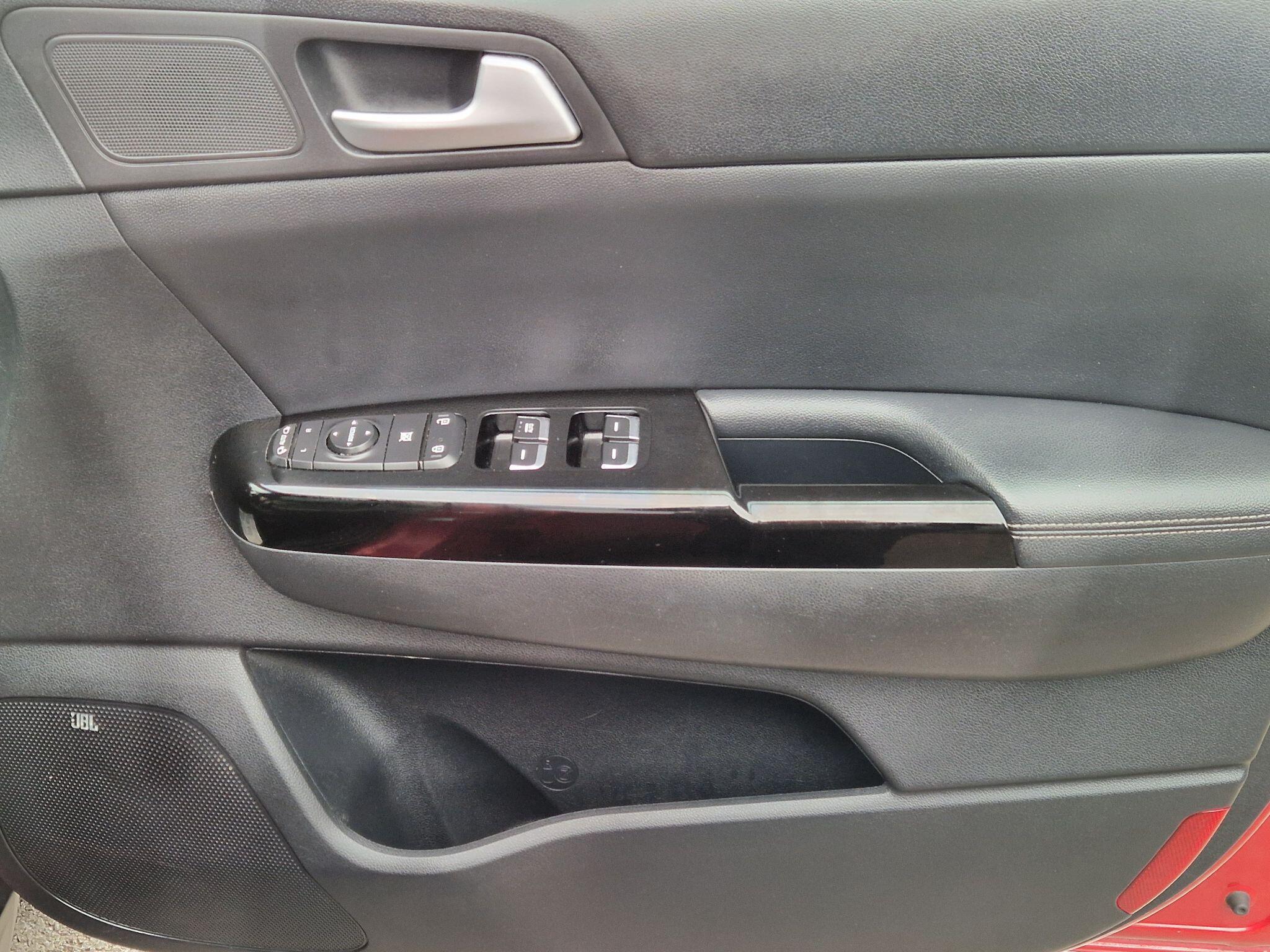 Kia Sportage - Image 31