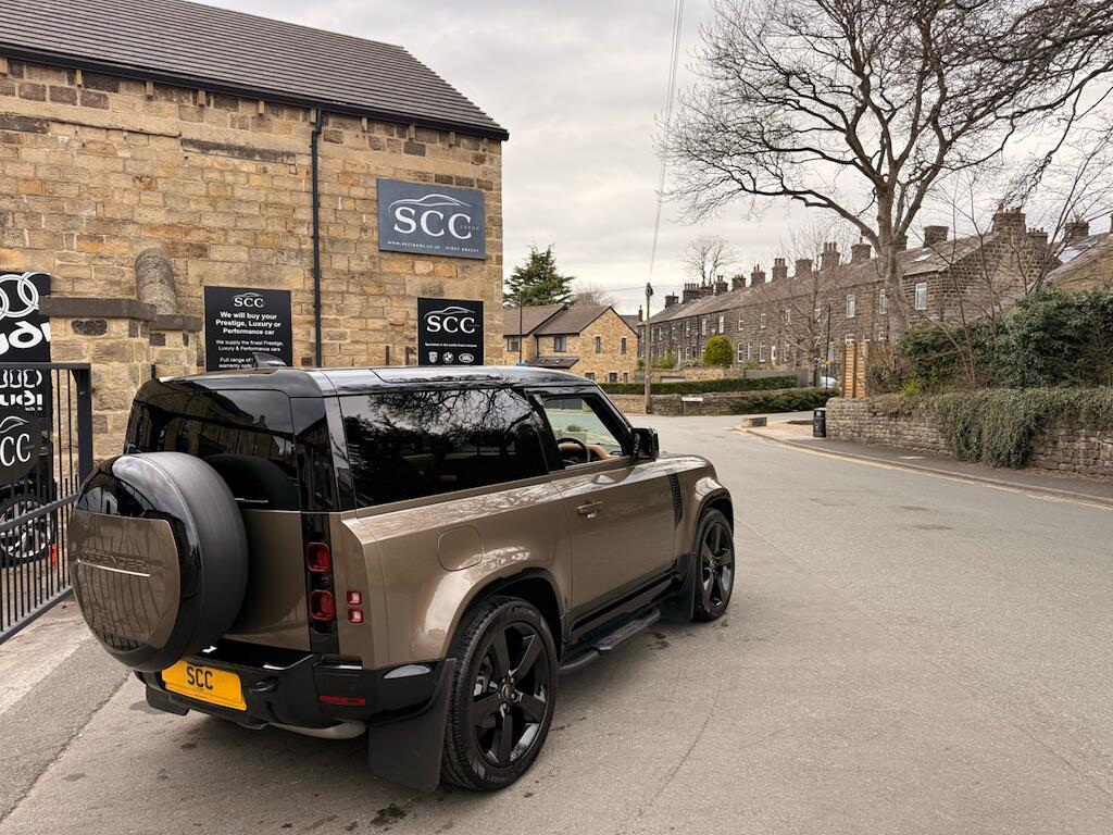 Land Rover Defender 90 - Image 11