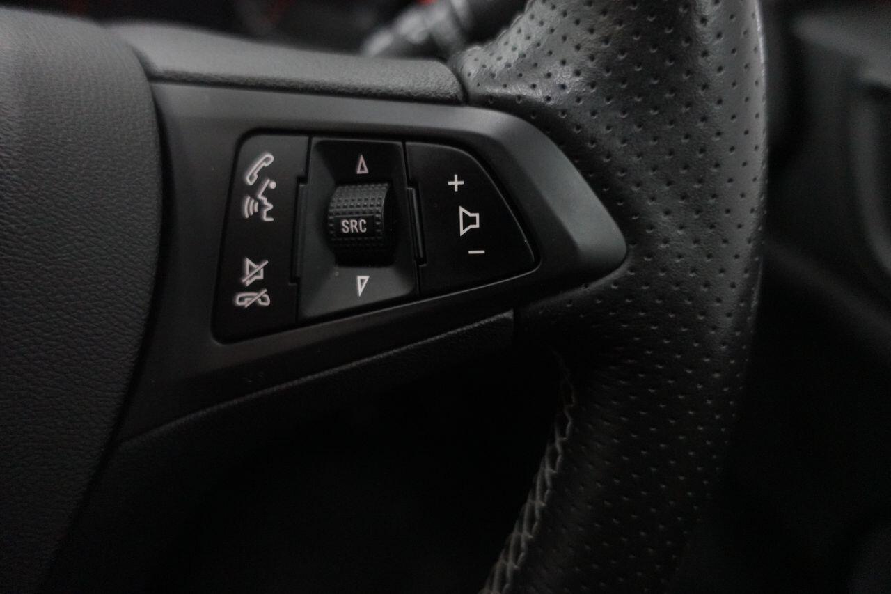 Vauxhall Corsa - Image 14