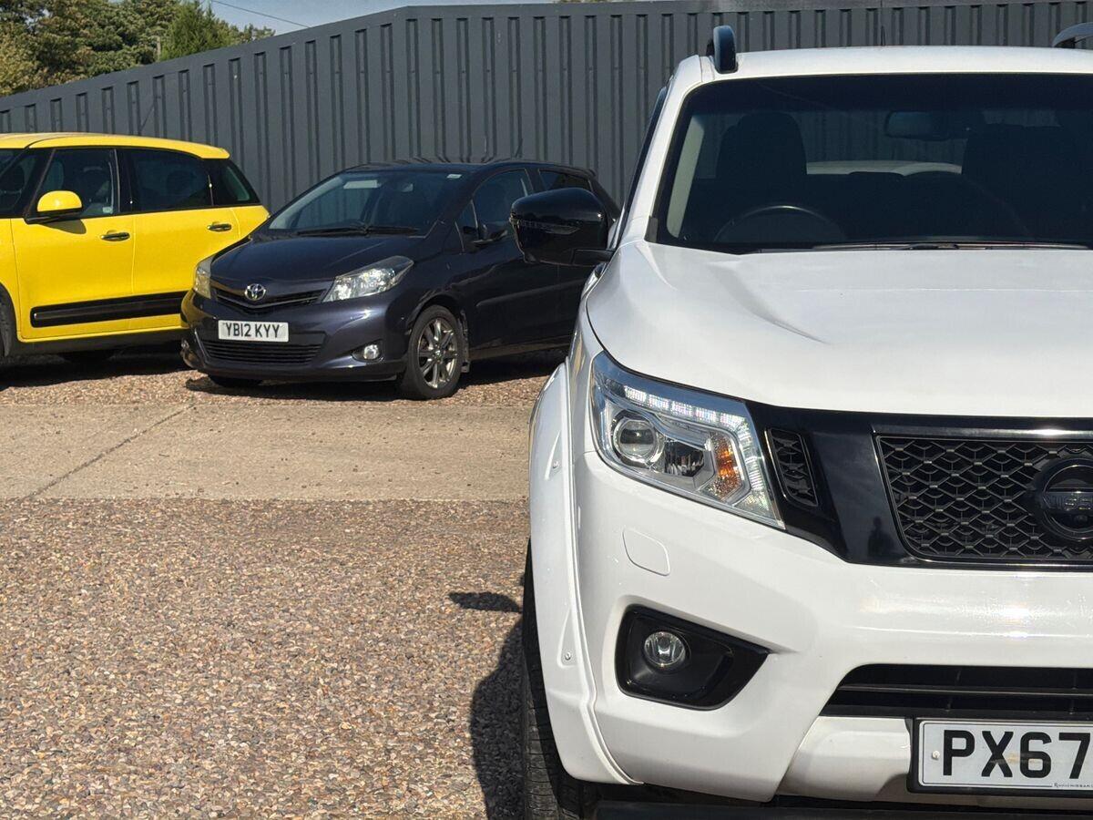Nissan NAVARA - Image 11