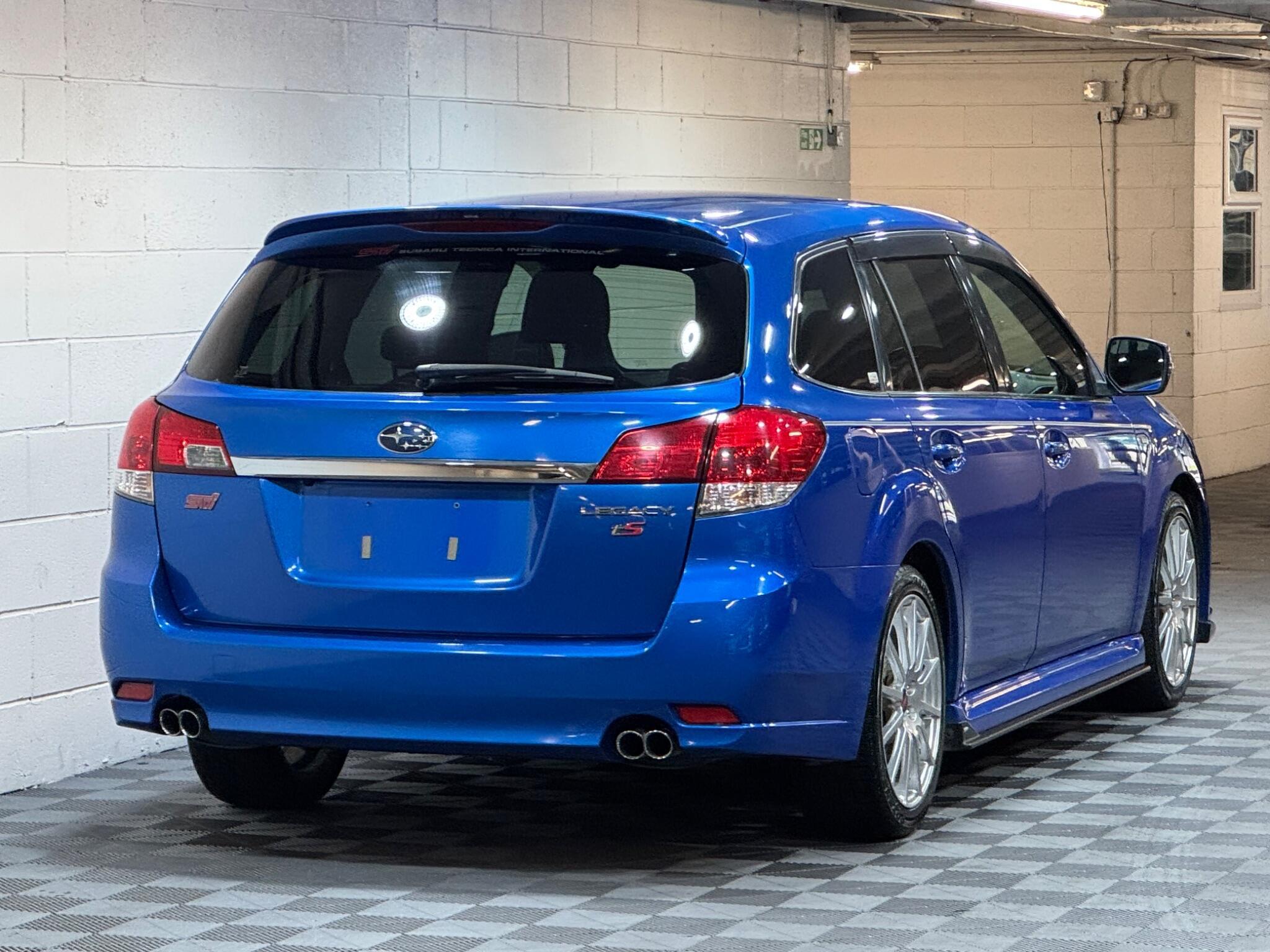 Subaru Legacy - Image 4