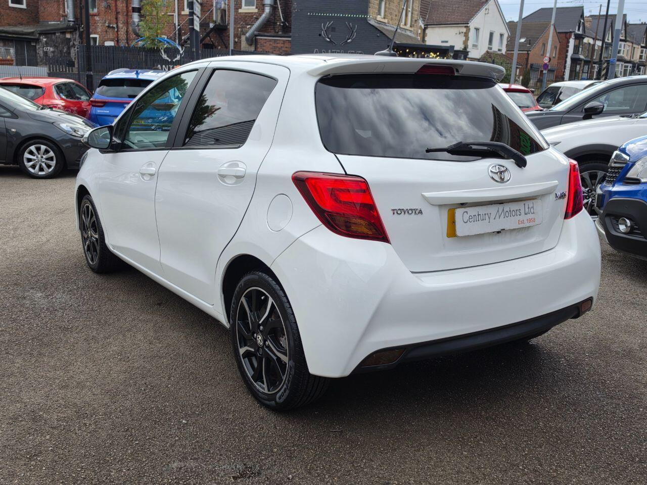 Toyota Yaris - Image 5