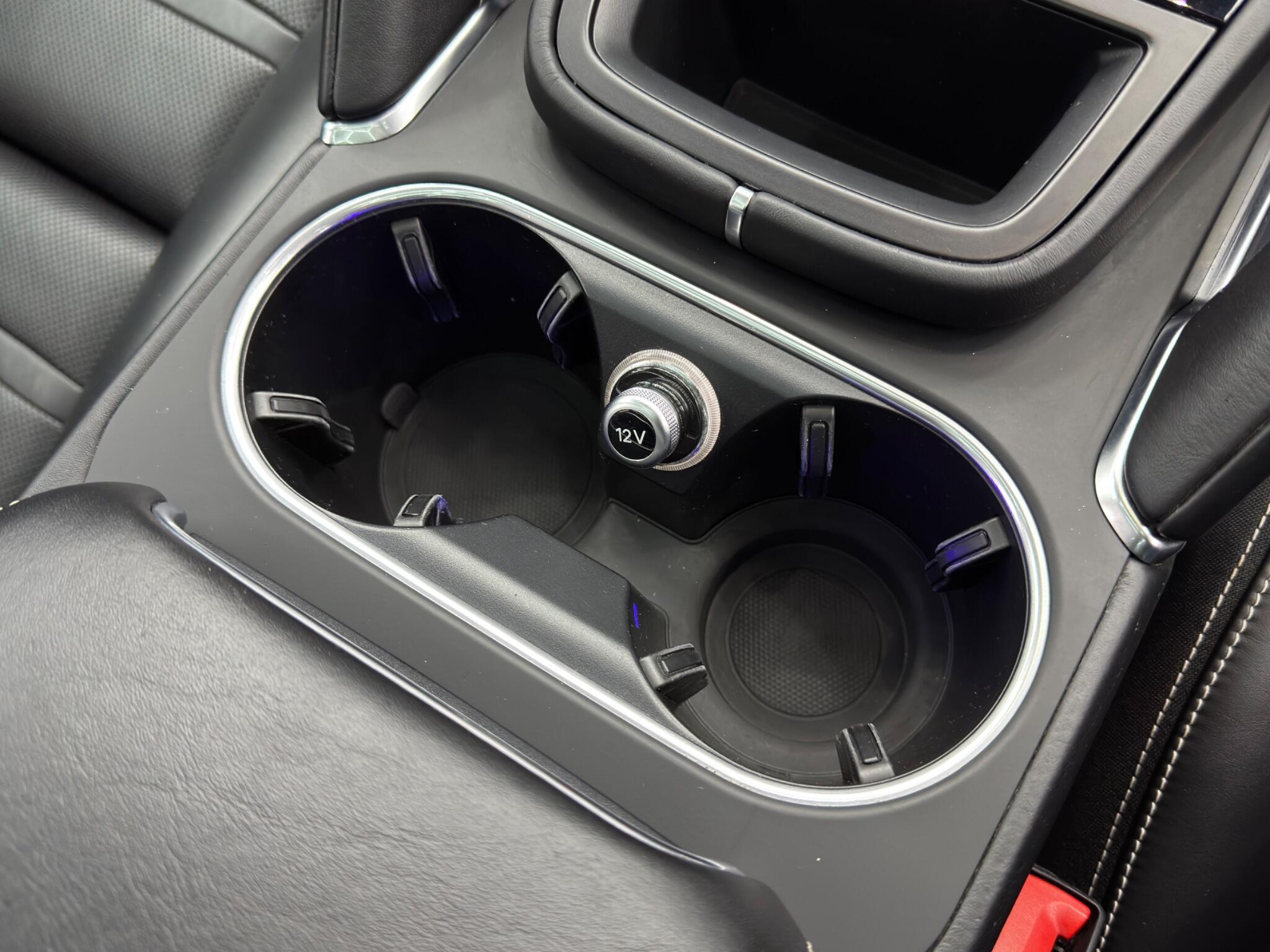 Porsche Cayenne - Image 25