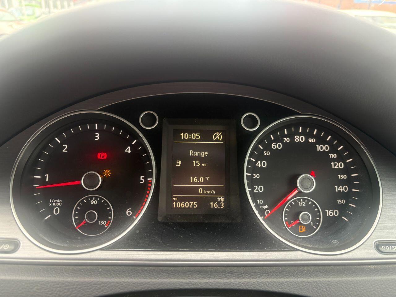 Volkswagen Passat - Image 12