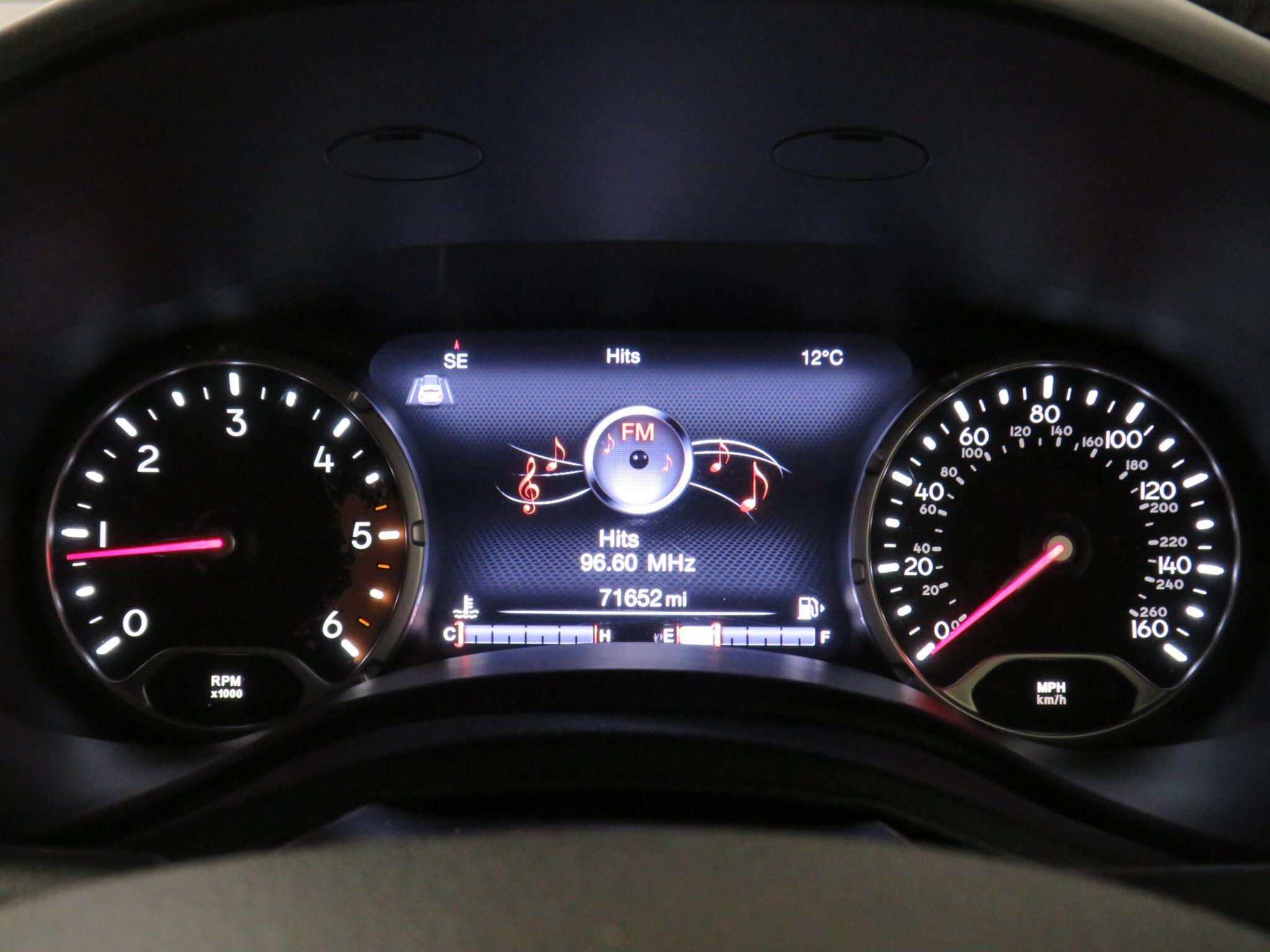 Jeep Renegade - Image 15