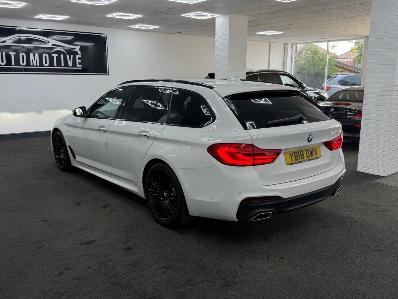 BMW 5 Series - Image 6