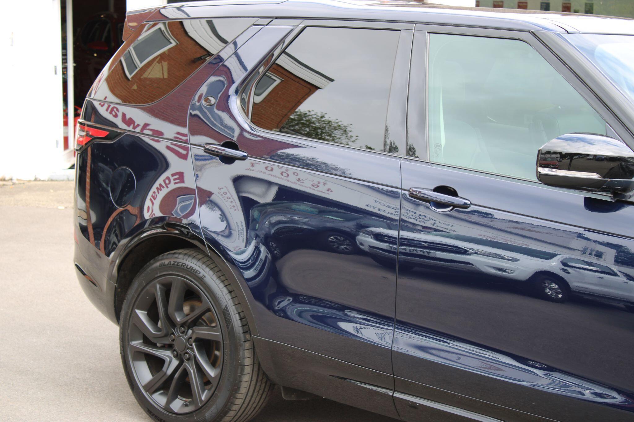 Land Rover Discovery - Image 10