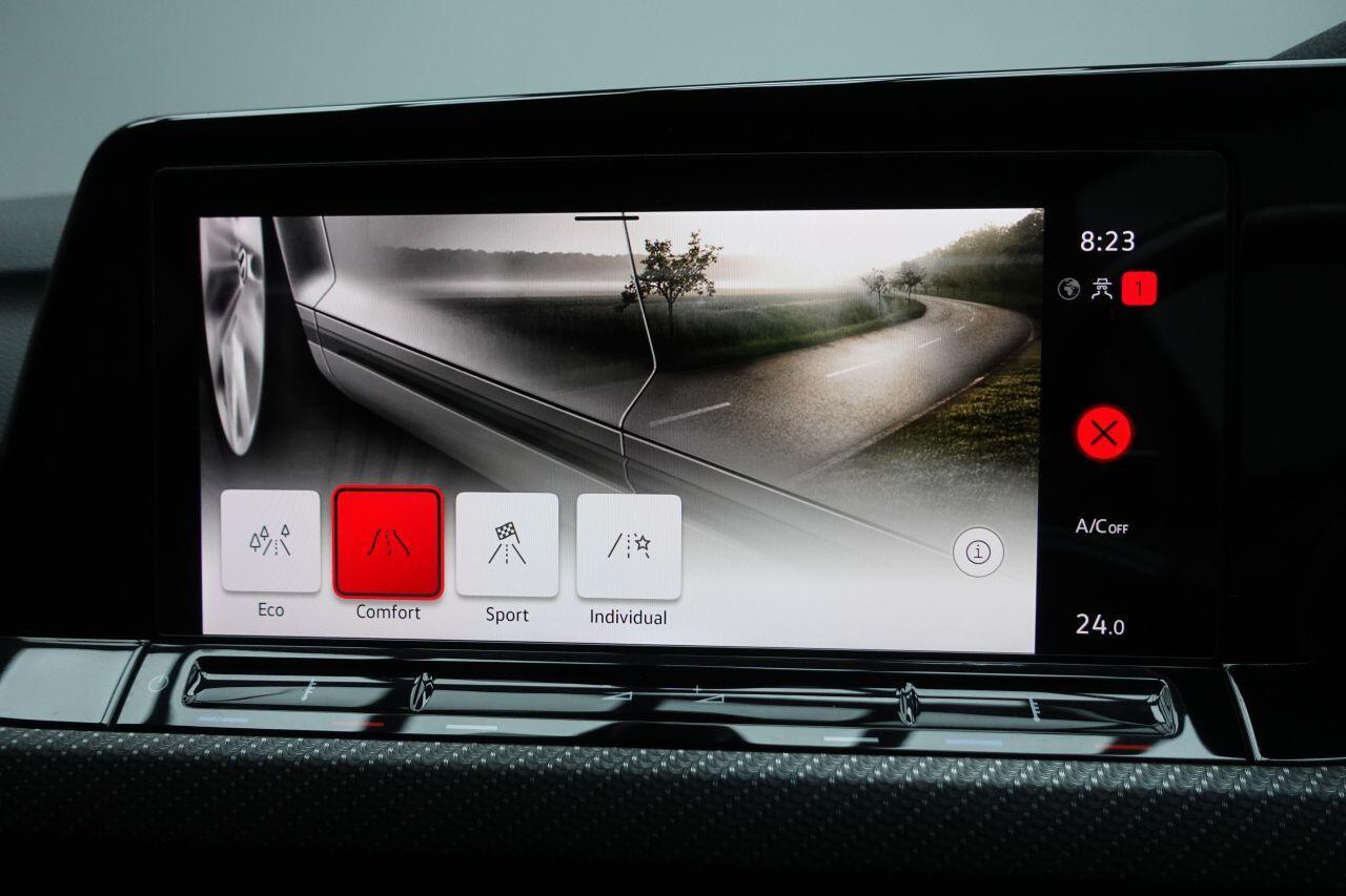 Volkswagen Golf - Image 38